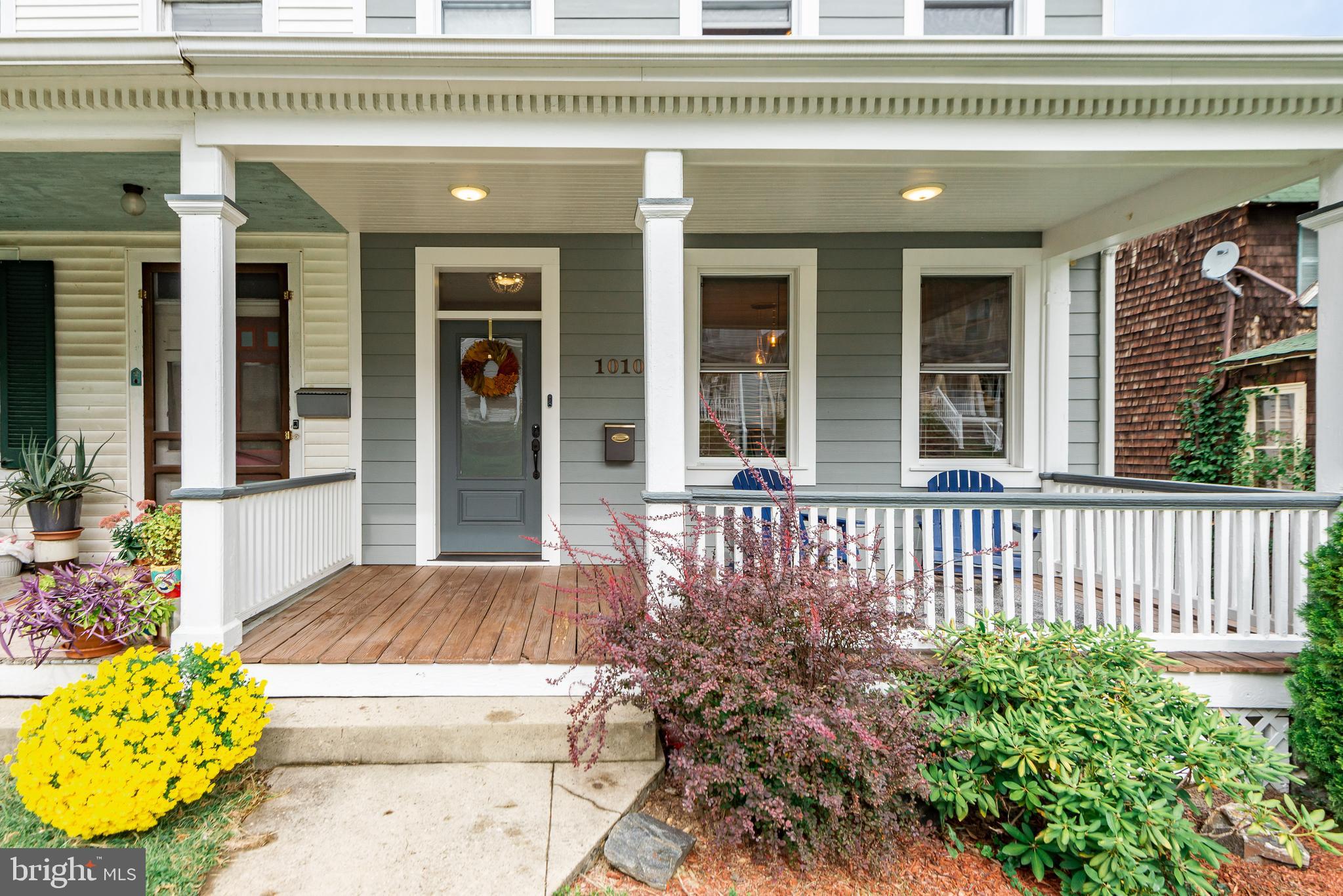 HOES HEIGHTS - Residential Lease