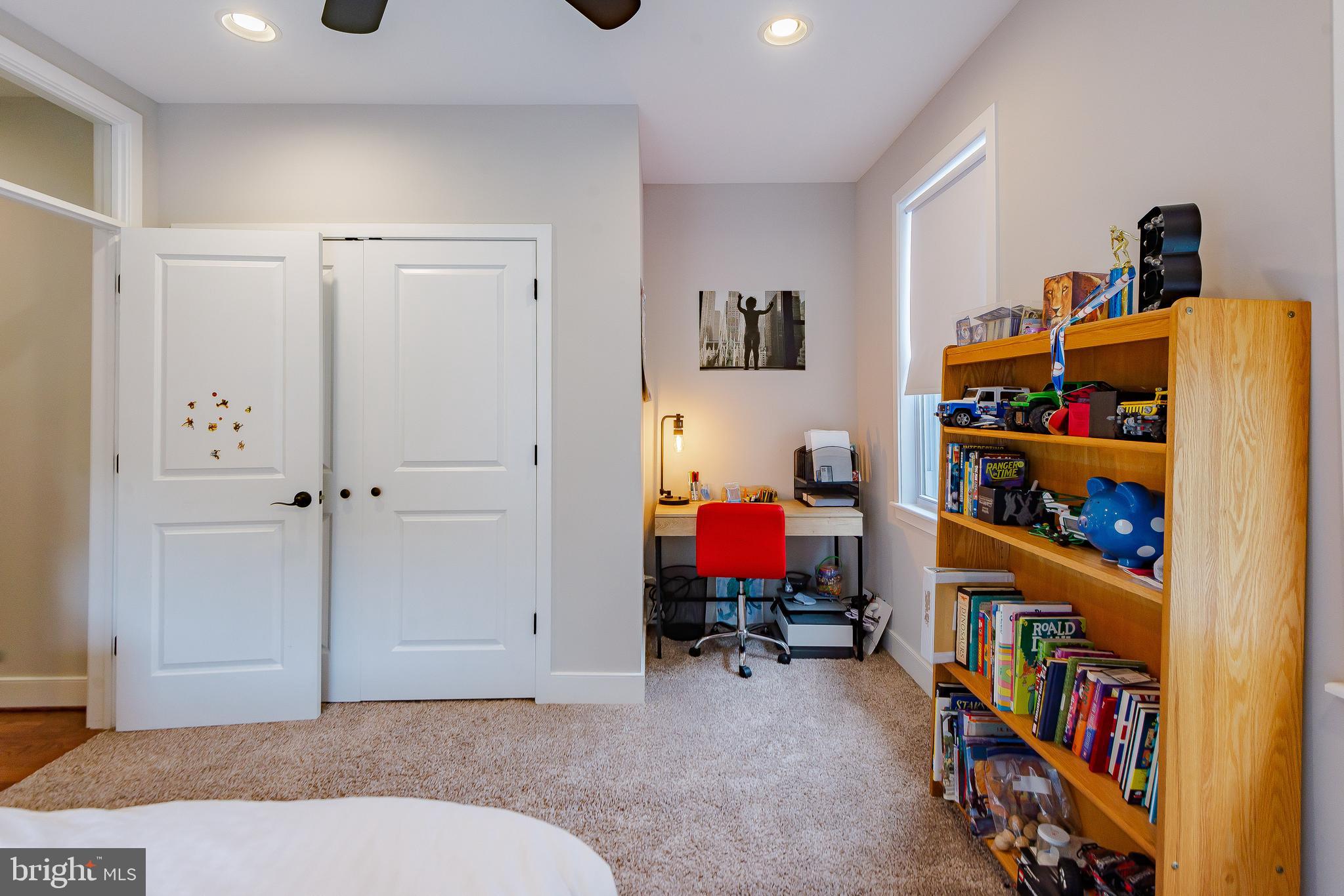 HOES HEIGHTS - Residential Lease