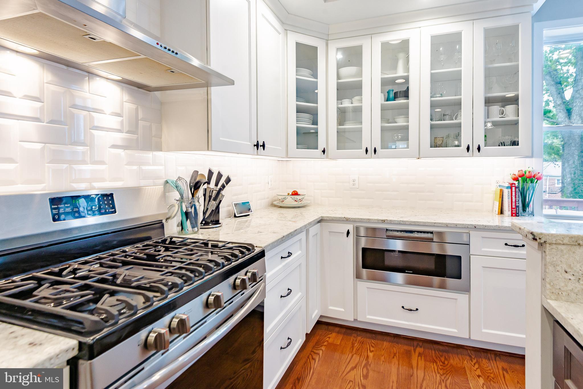 HOES HEIGHTS - Residential Lease