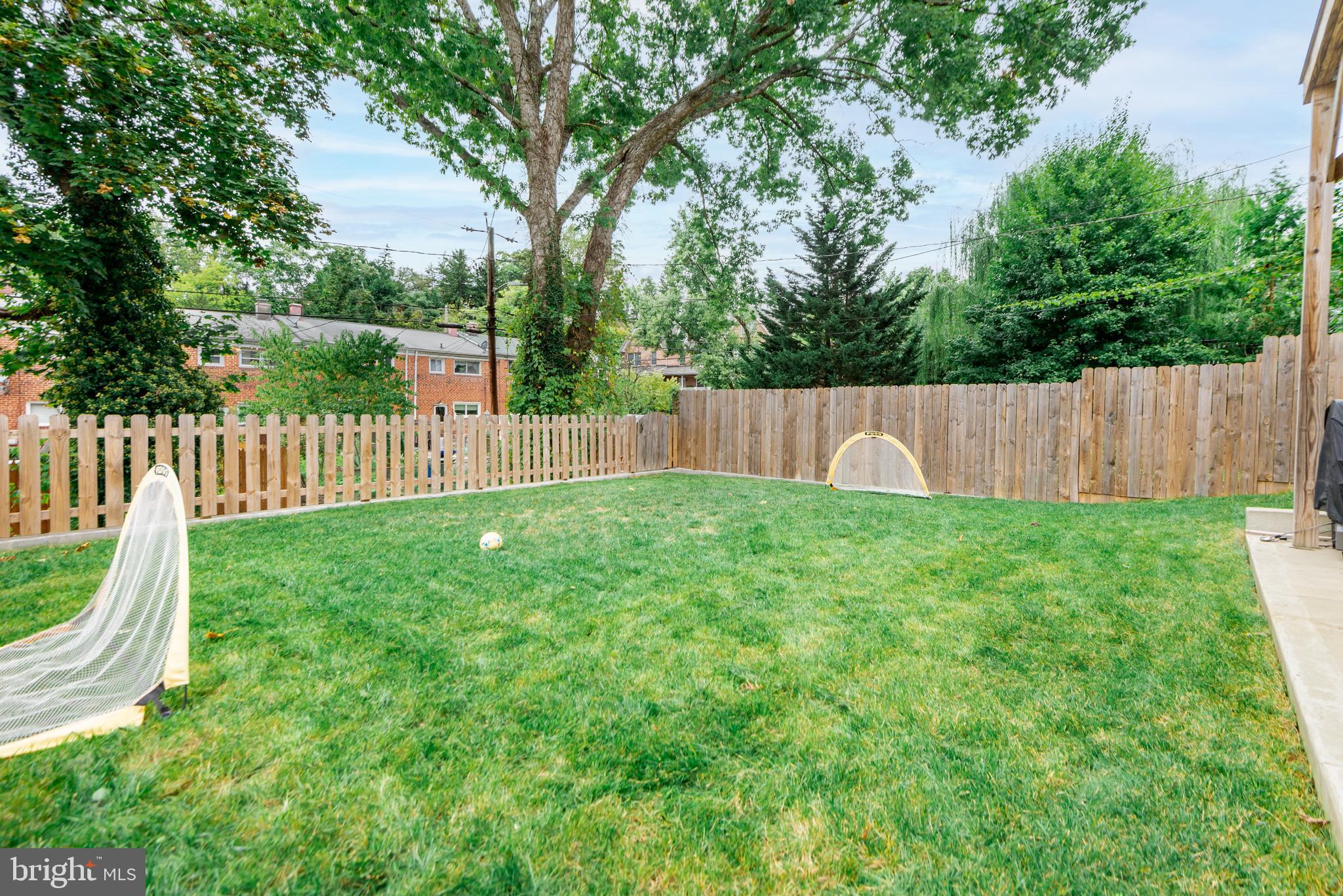 HOES HEIGHTS - Residential Lease