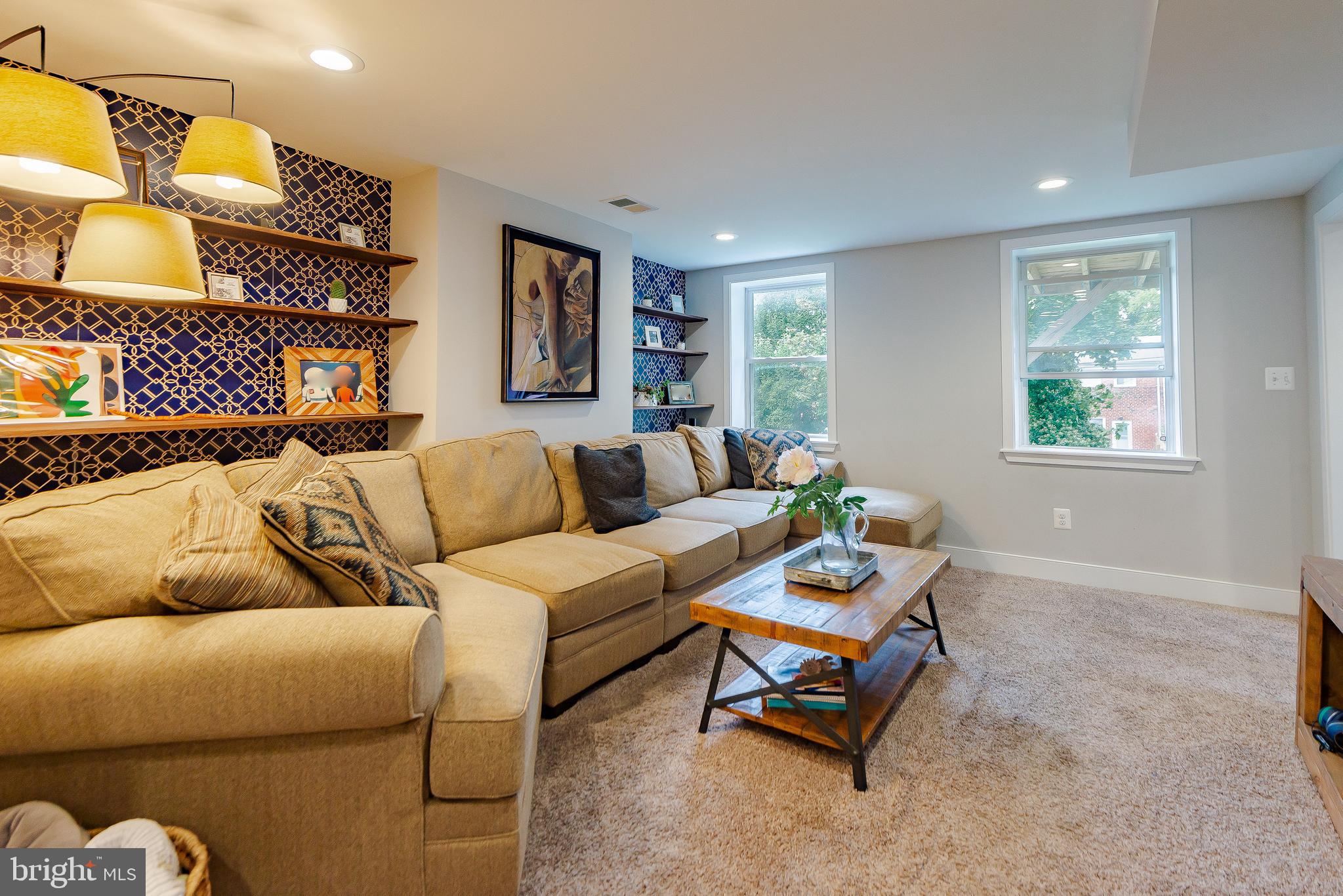 HOES HEIGHTS - Residential Lease