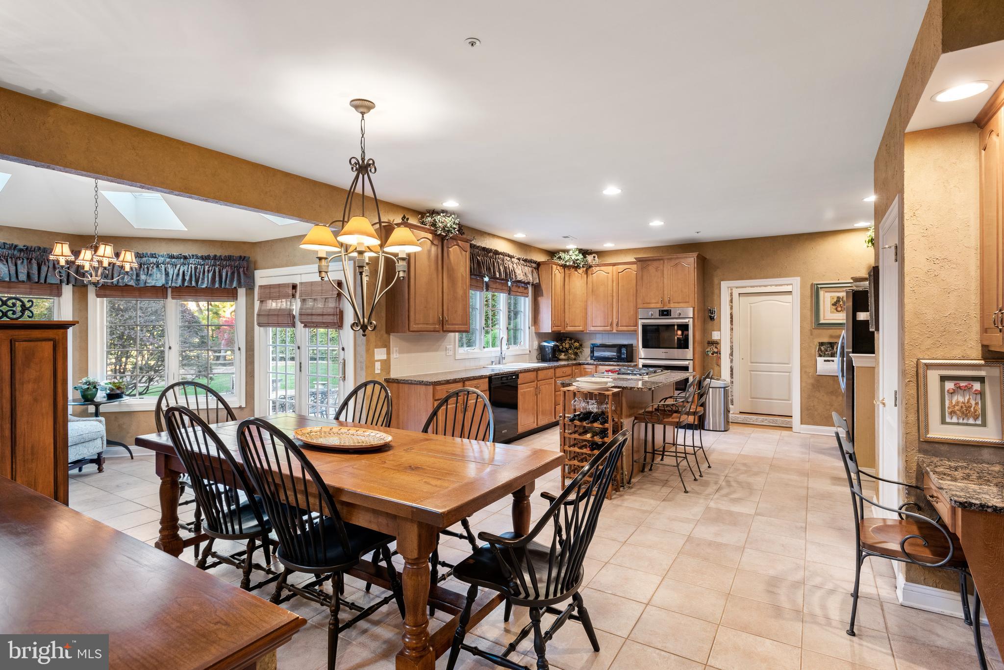 SPRINGTON PT ESTS - Residential