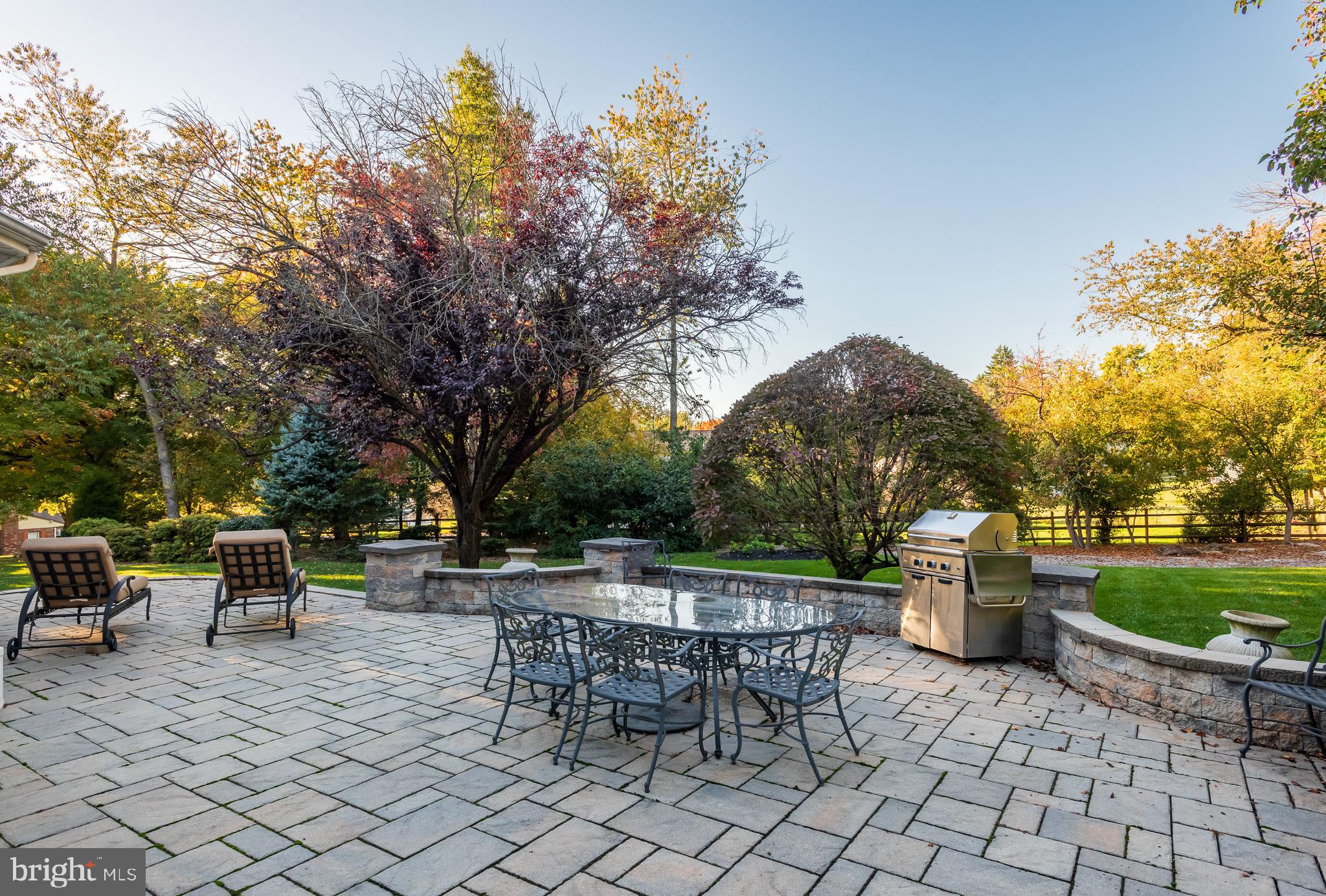 SPRINGTON PT ESTS - Residential