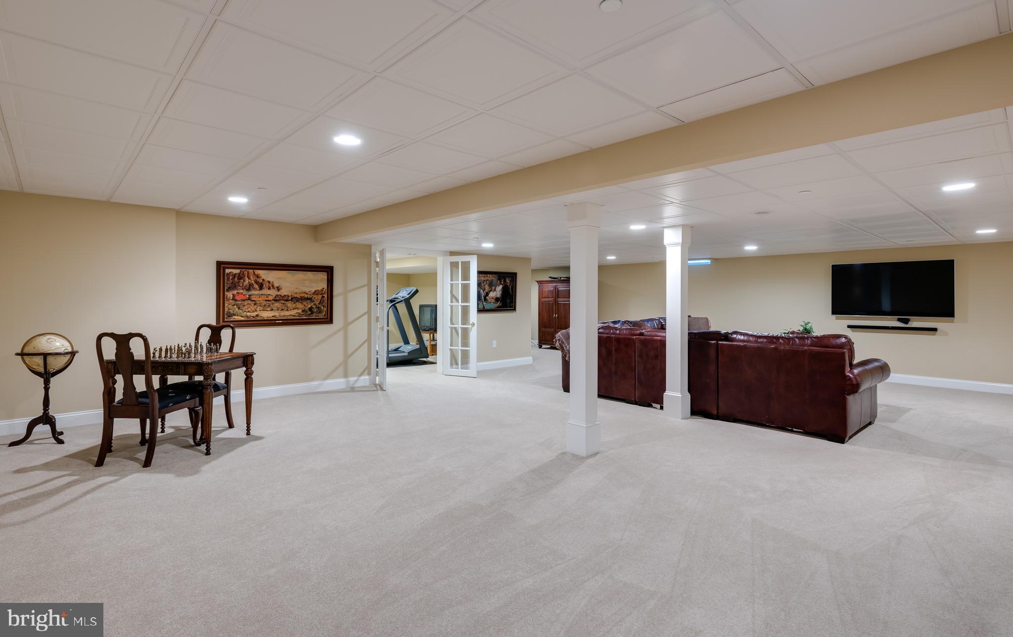 SPRINGTON PT ESTS - Residential