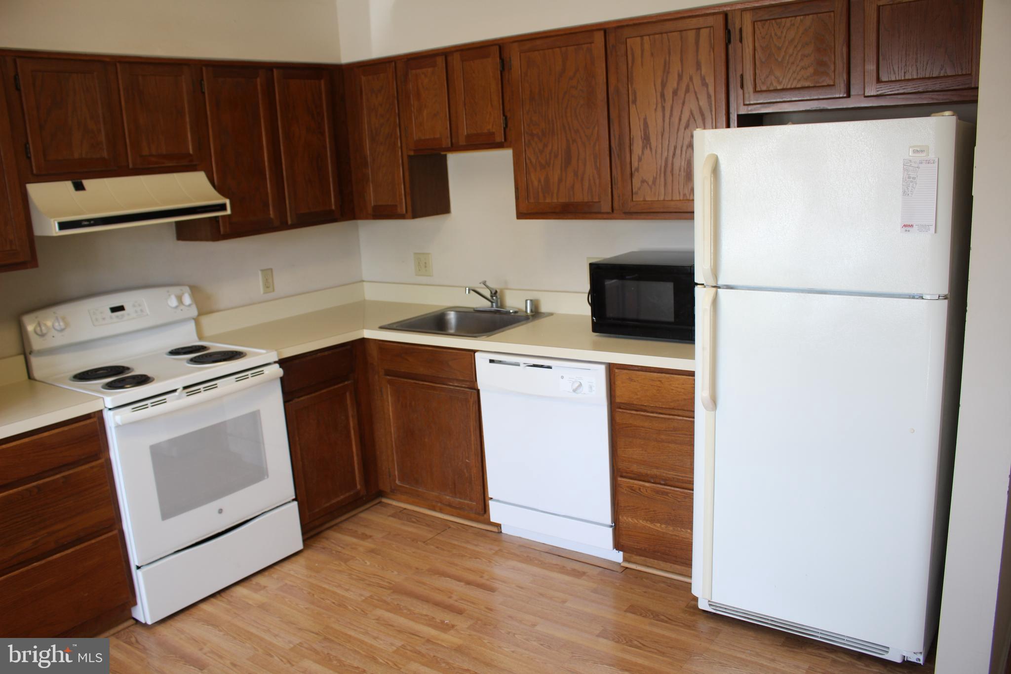 FAIRVIEW COMMONS - Residential