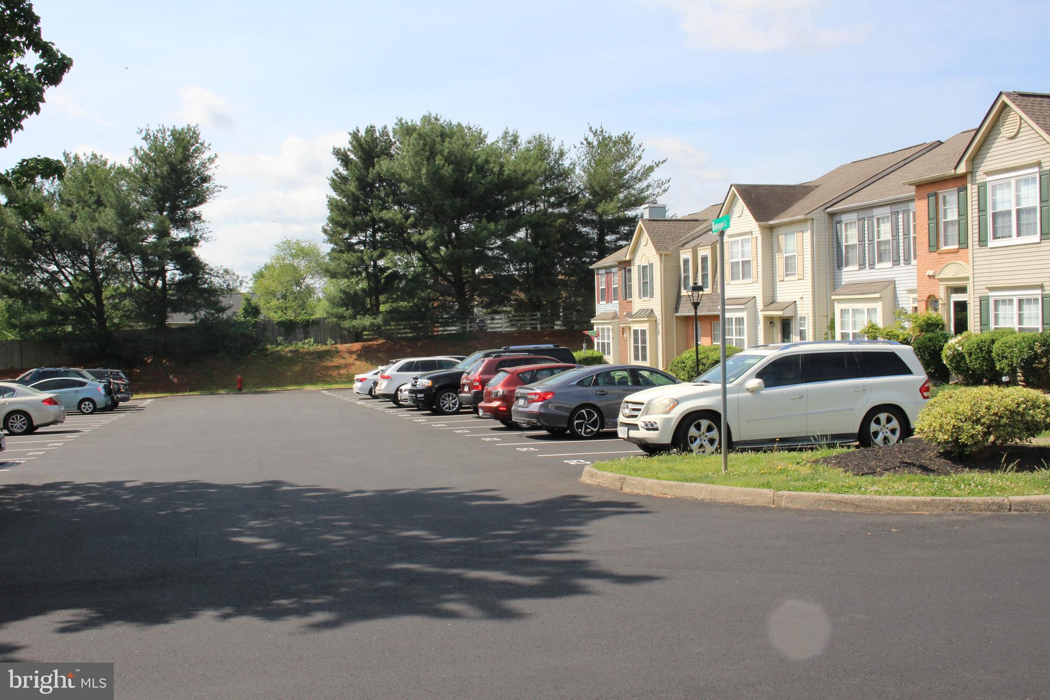 FAIRVIEW COMMONS - Residential