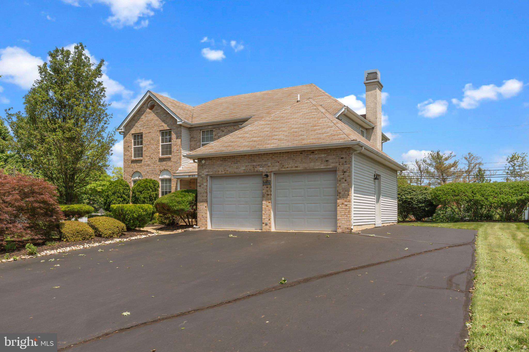 2737 WOODSVIEW DRIVE