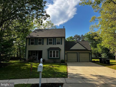 Homes For Sale - 5 Funny Bone Ct<br/> SICKLERVILLE, NJ 08081