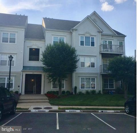 Condo For Rent - 12501 Hayes Court #402<br/> FAIRFAX, VA 22033