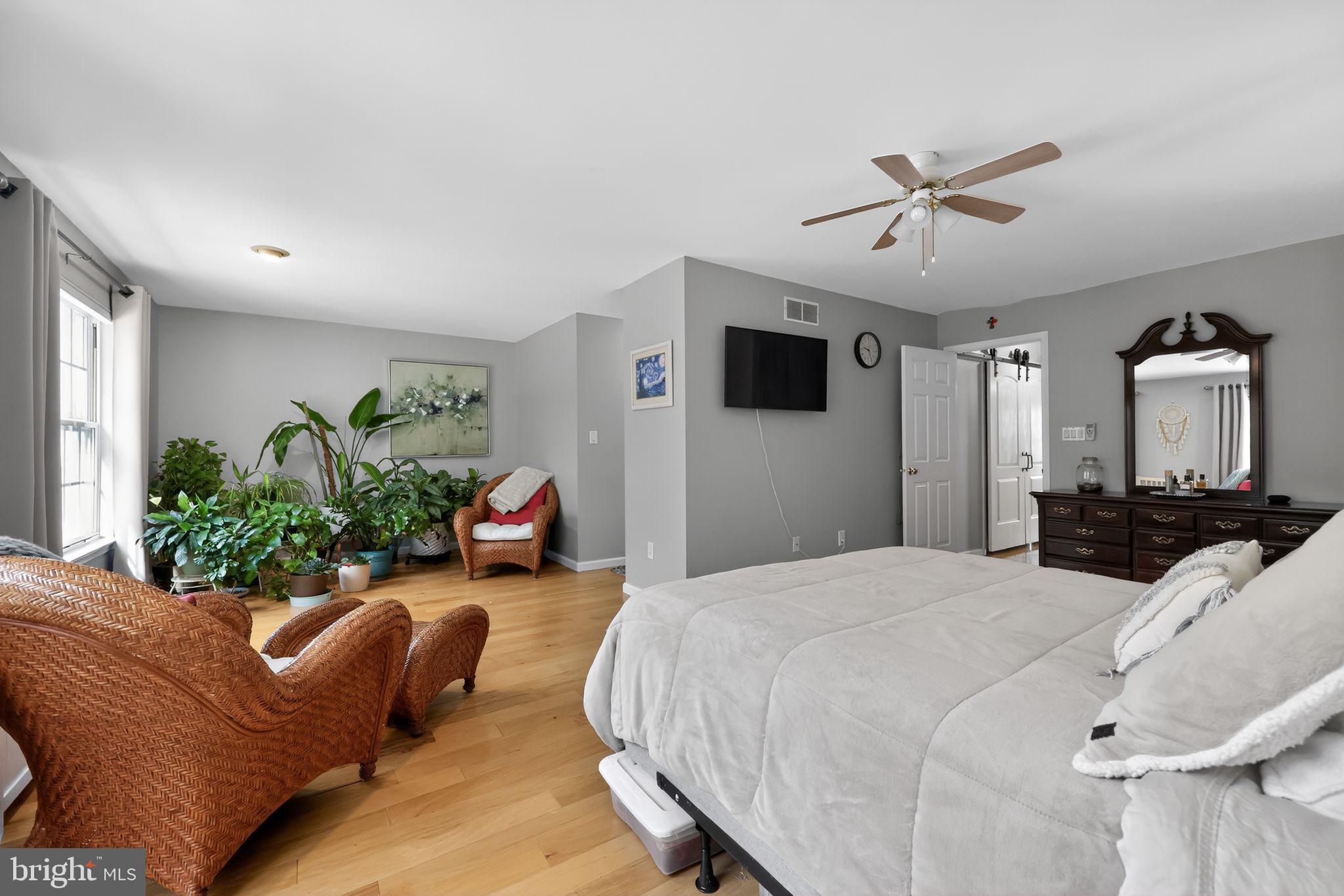 ASPEN WOODS - Residential