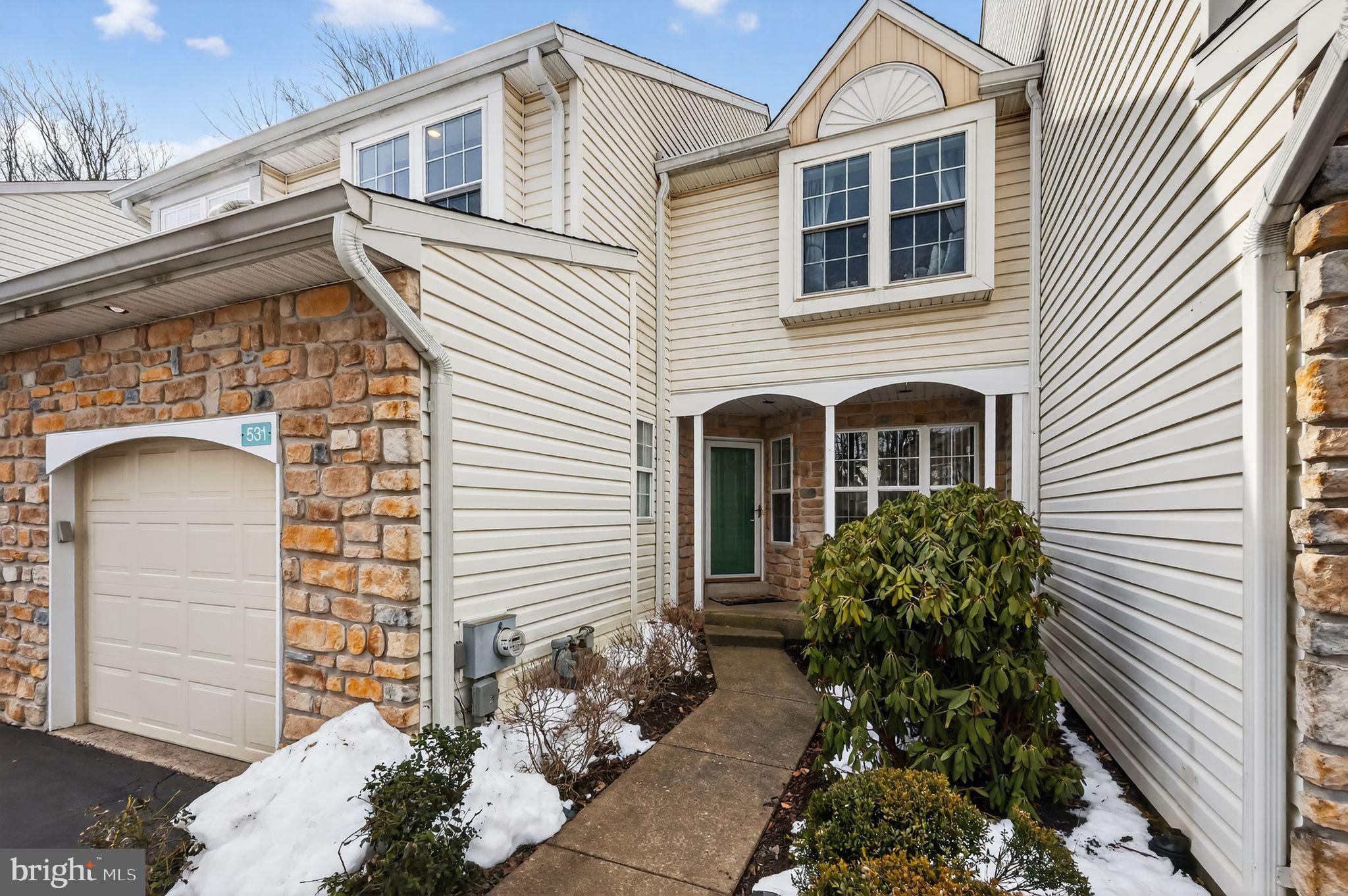 ASPEN WOODS - Residential