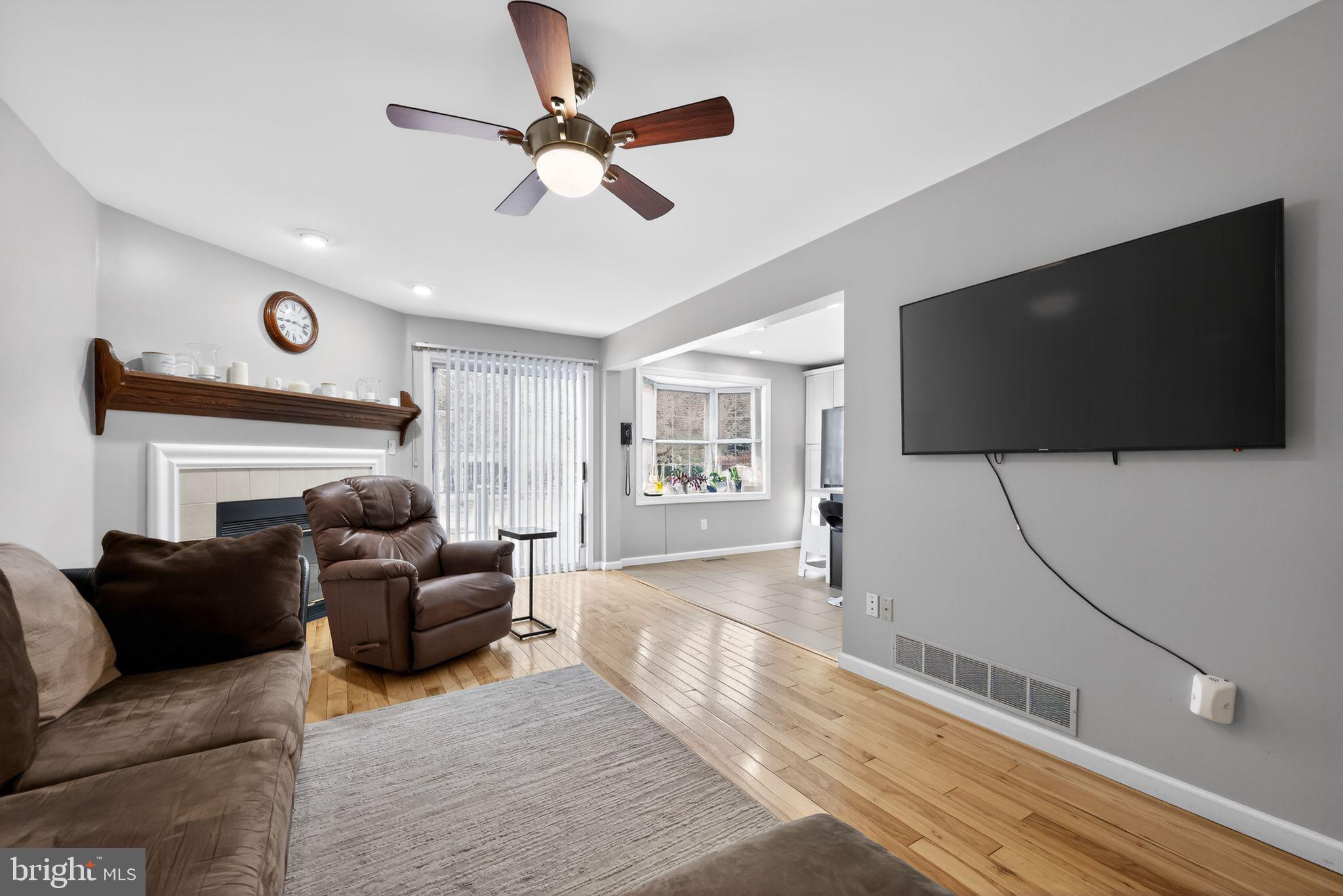 ASPEN WOODS - Residential