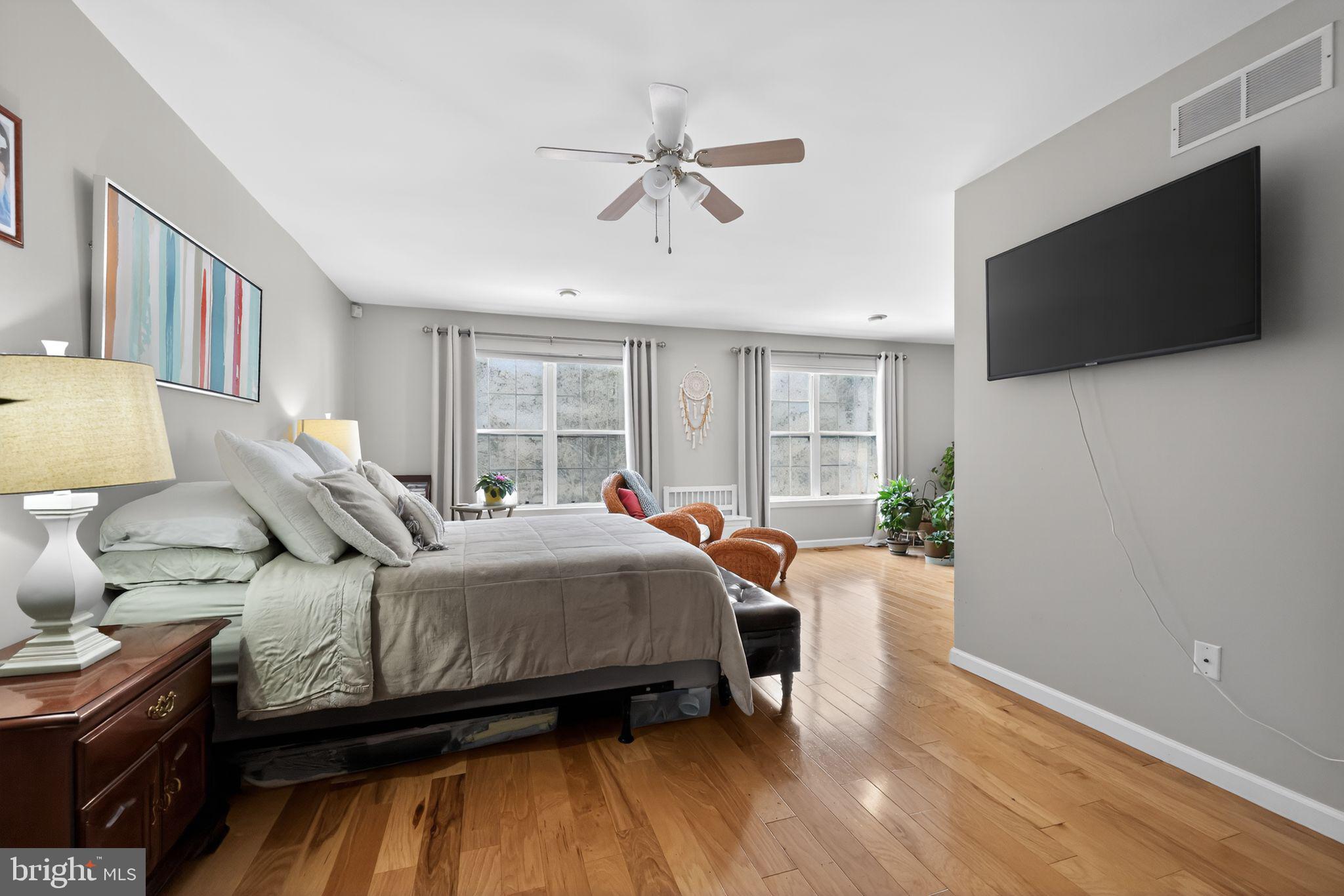 ASPEN WOODS - Residential