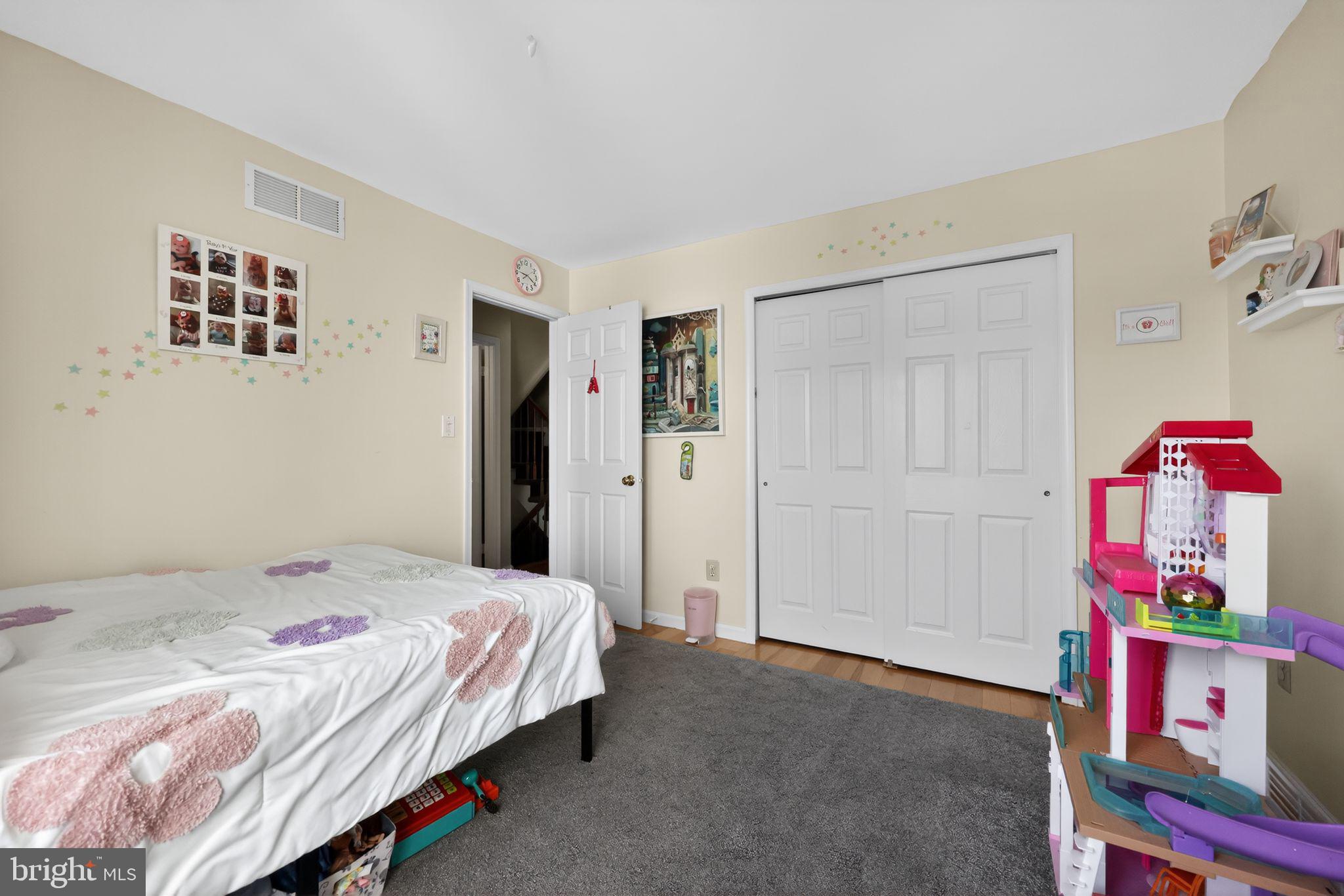 ASPEN WOODS - Residential