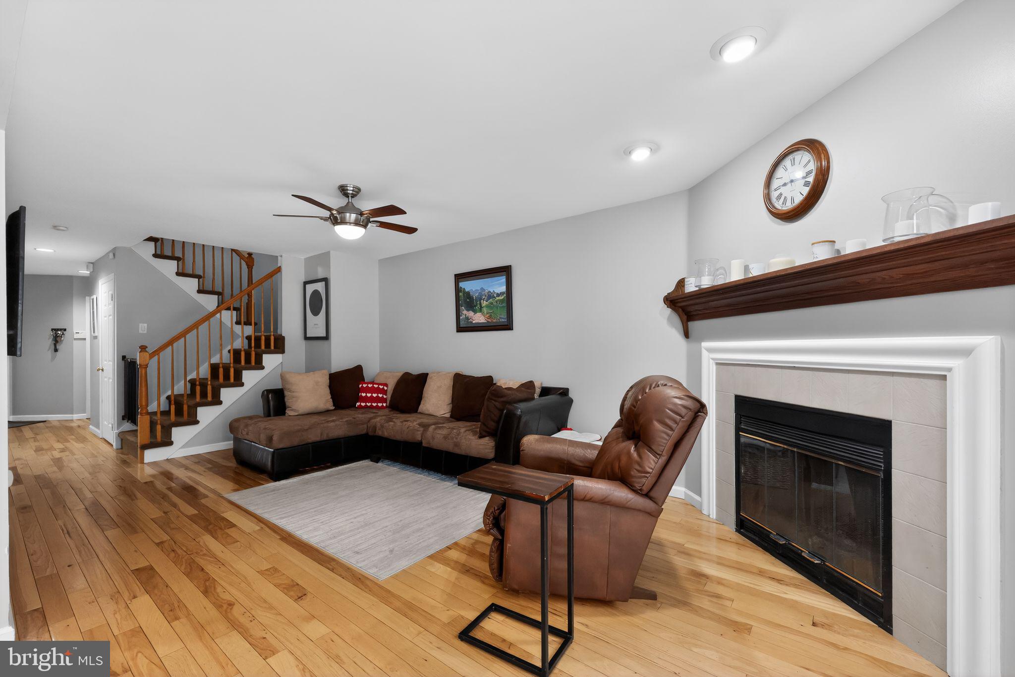 ASPEN WOODS - Residential