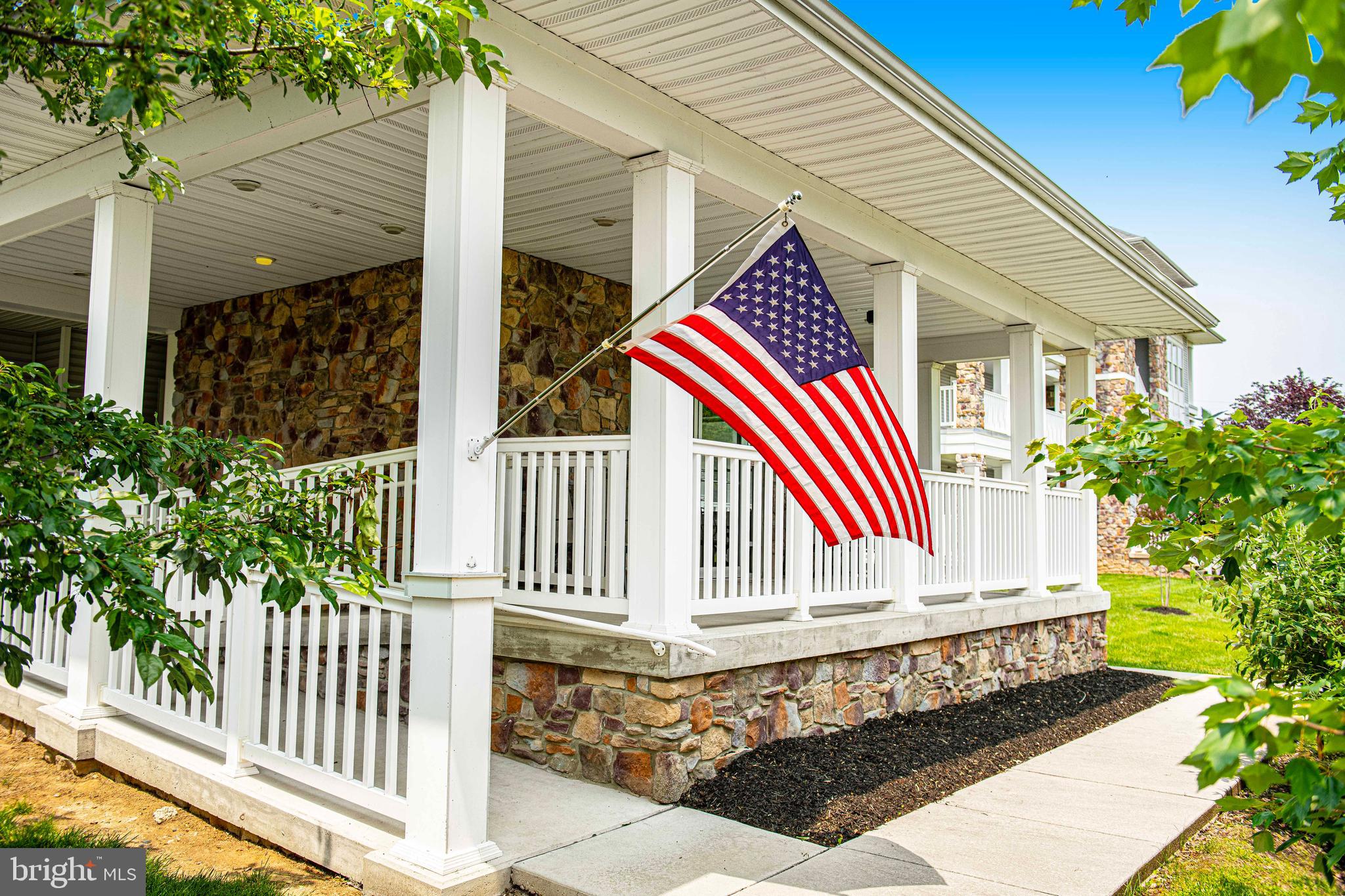 231 ROUNDHOUSE DRIVE 2J