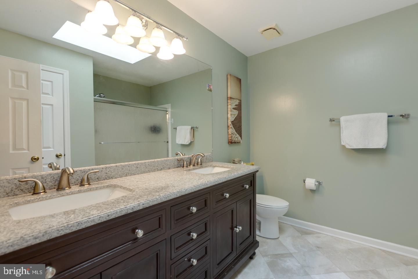 TYSONS TOWNES - Residential Lease