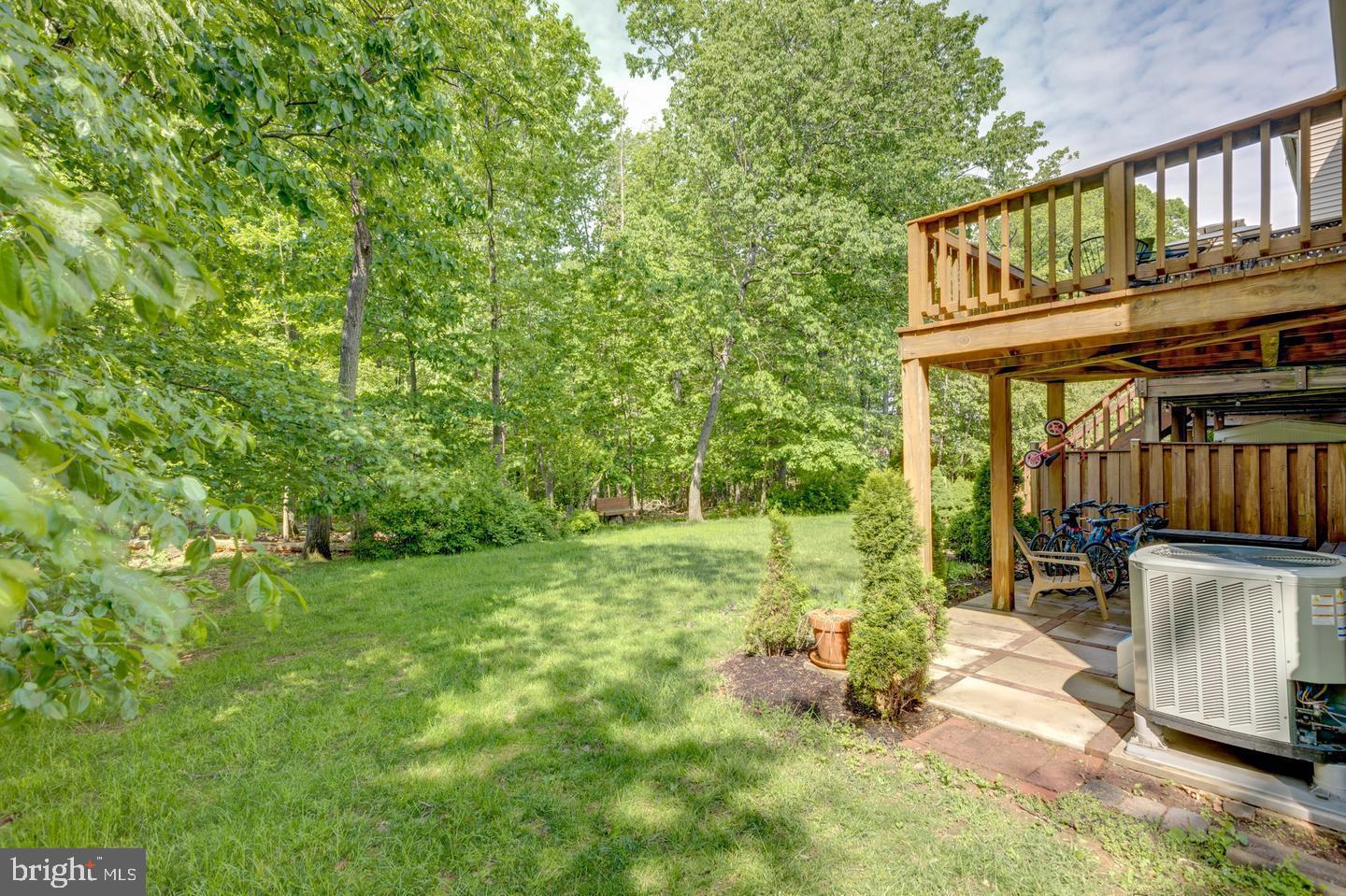 TYSONS TOWNES - Residential Lease