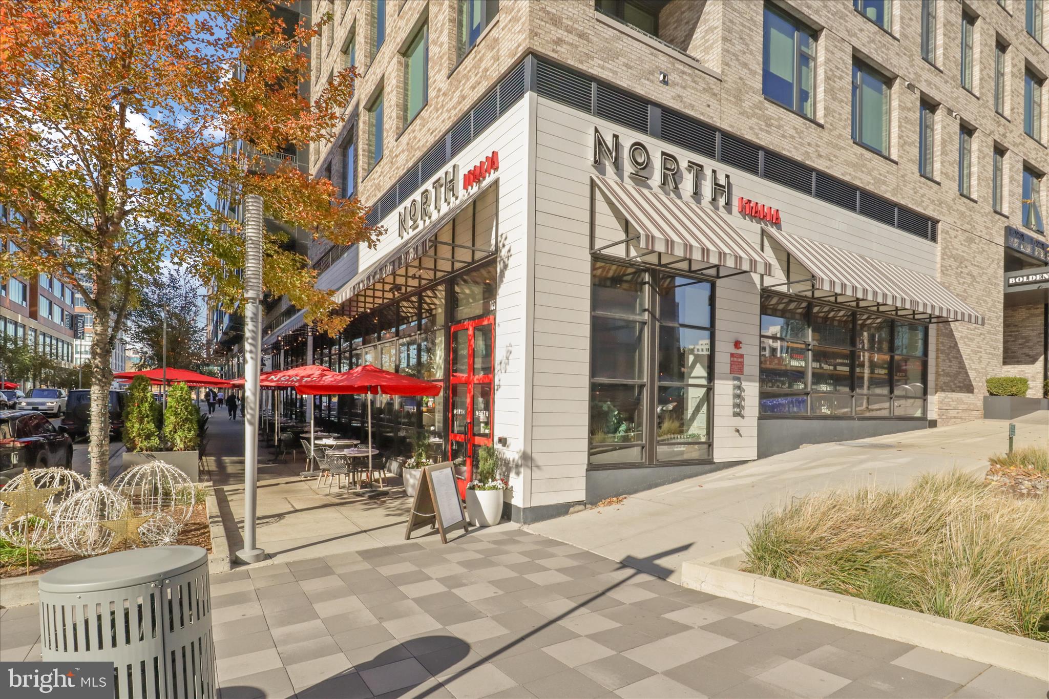 TYSONS TOWNES - Residential Lease