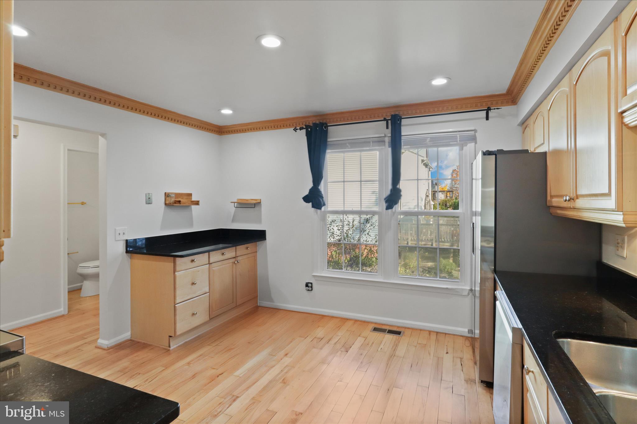 TYSONS TOWNES - Residential Lease