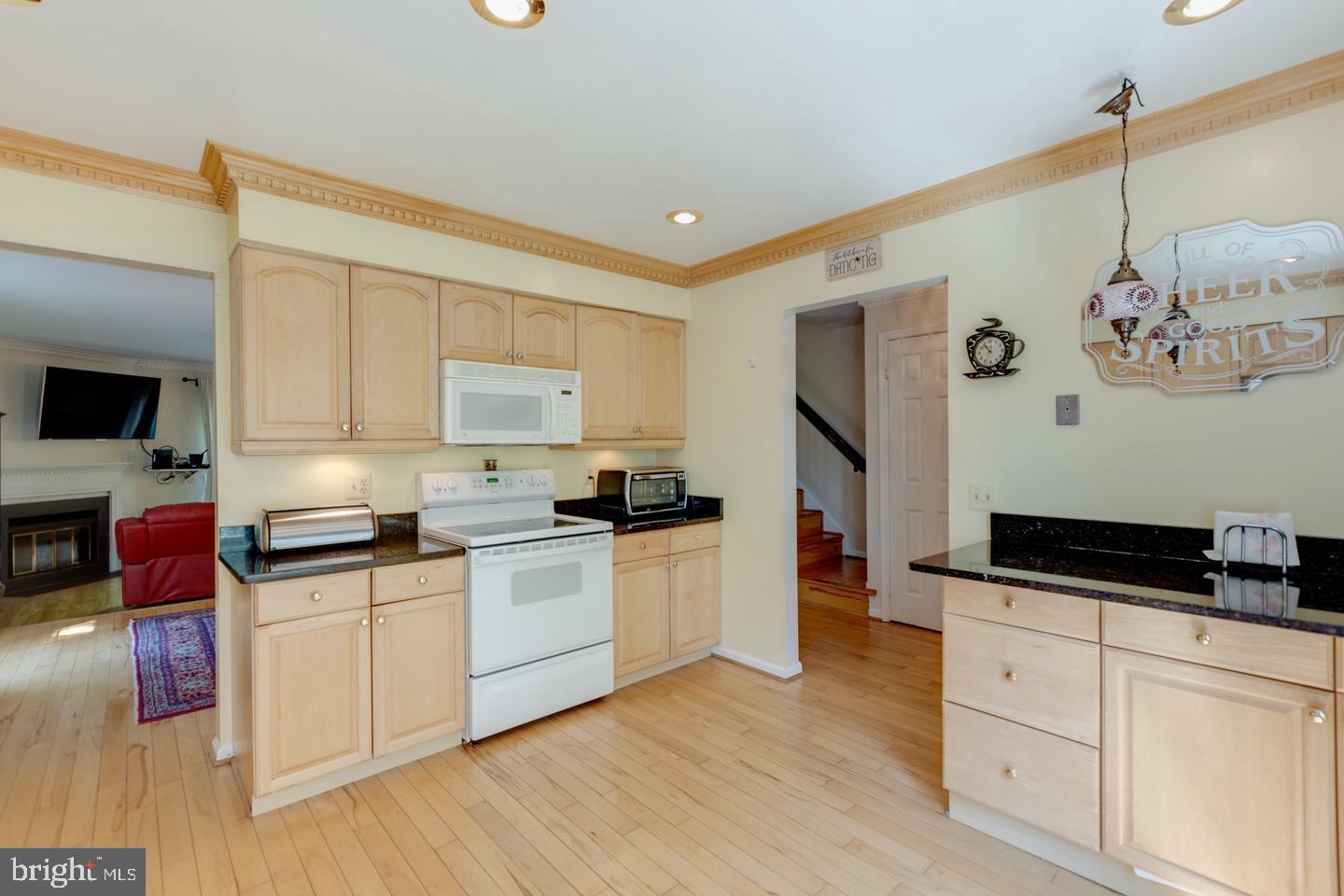 TYSONS TOWNES - Residential Lease