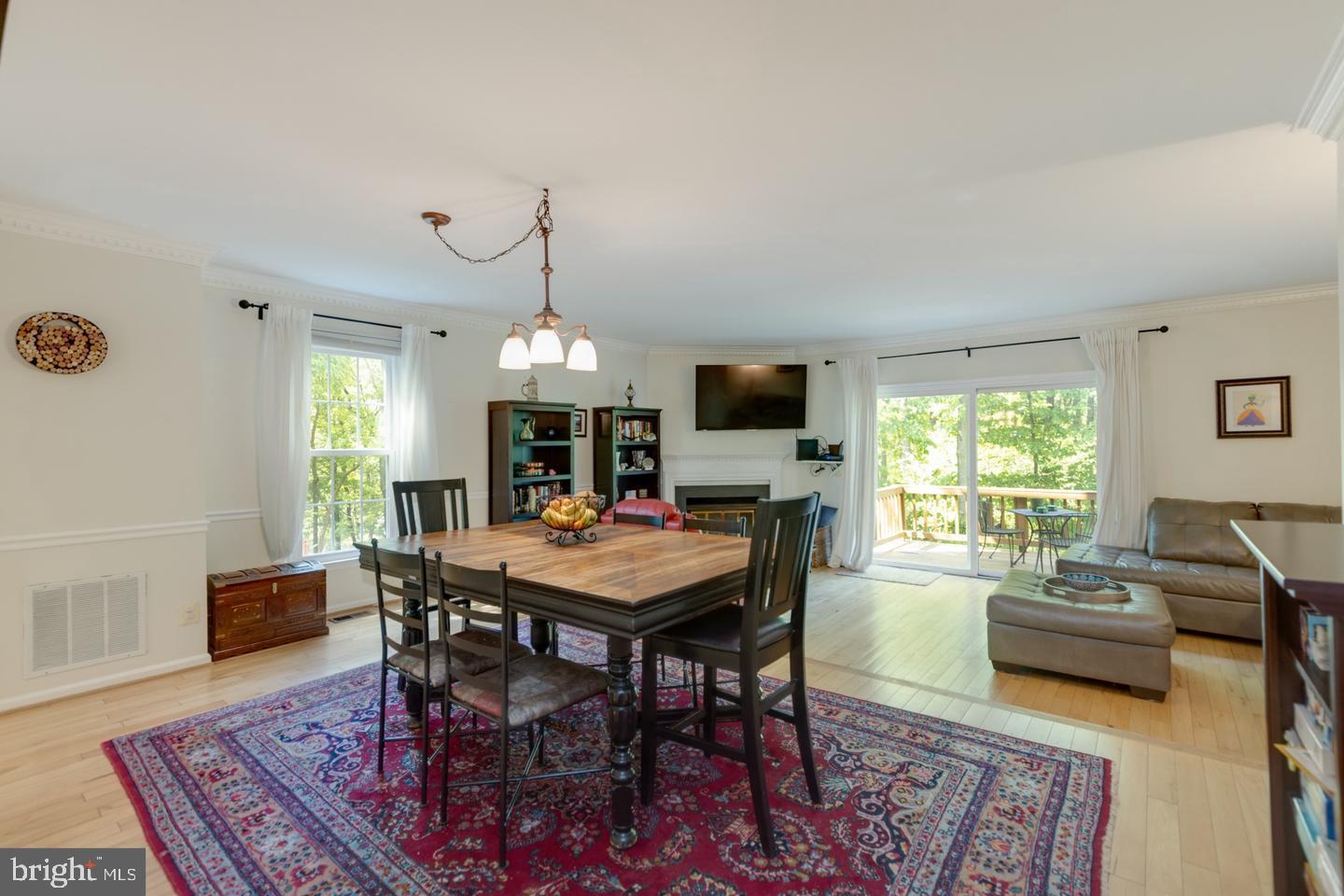 TYSONS TOWNES - Residential Lease