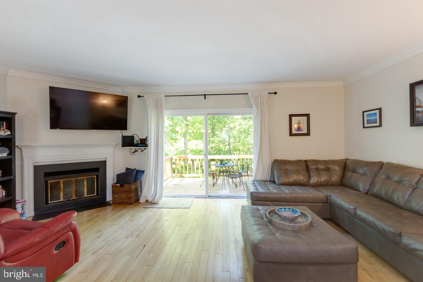 TYSONS TOWNES - Residential Lease