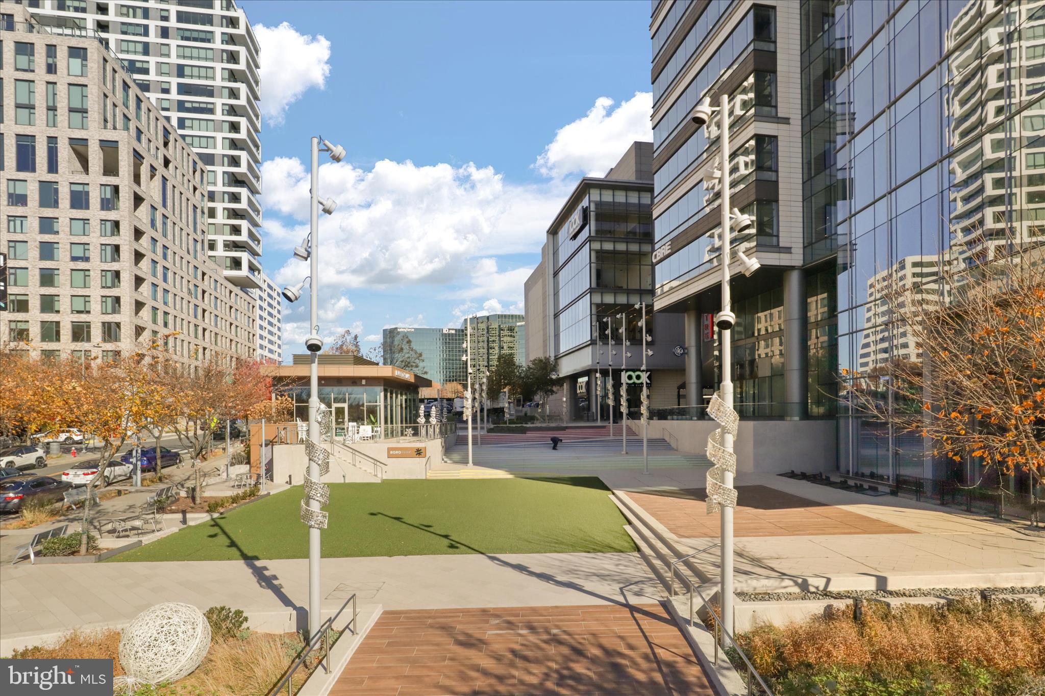 TYSONS TOWNES - Residential Lease