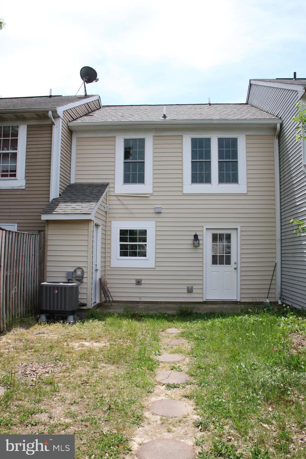 WESTLAKE VILLAGE - LANCASTER - Residential Lease