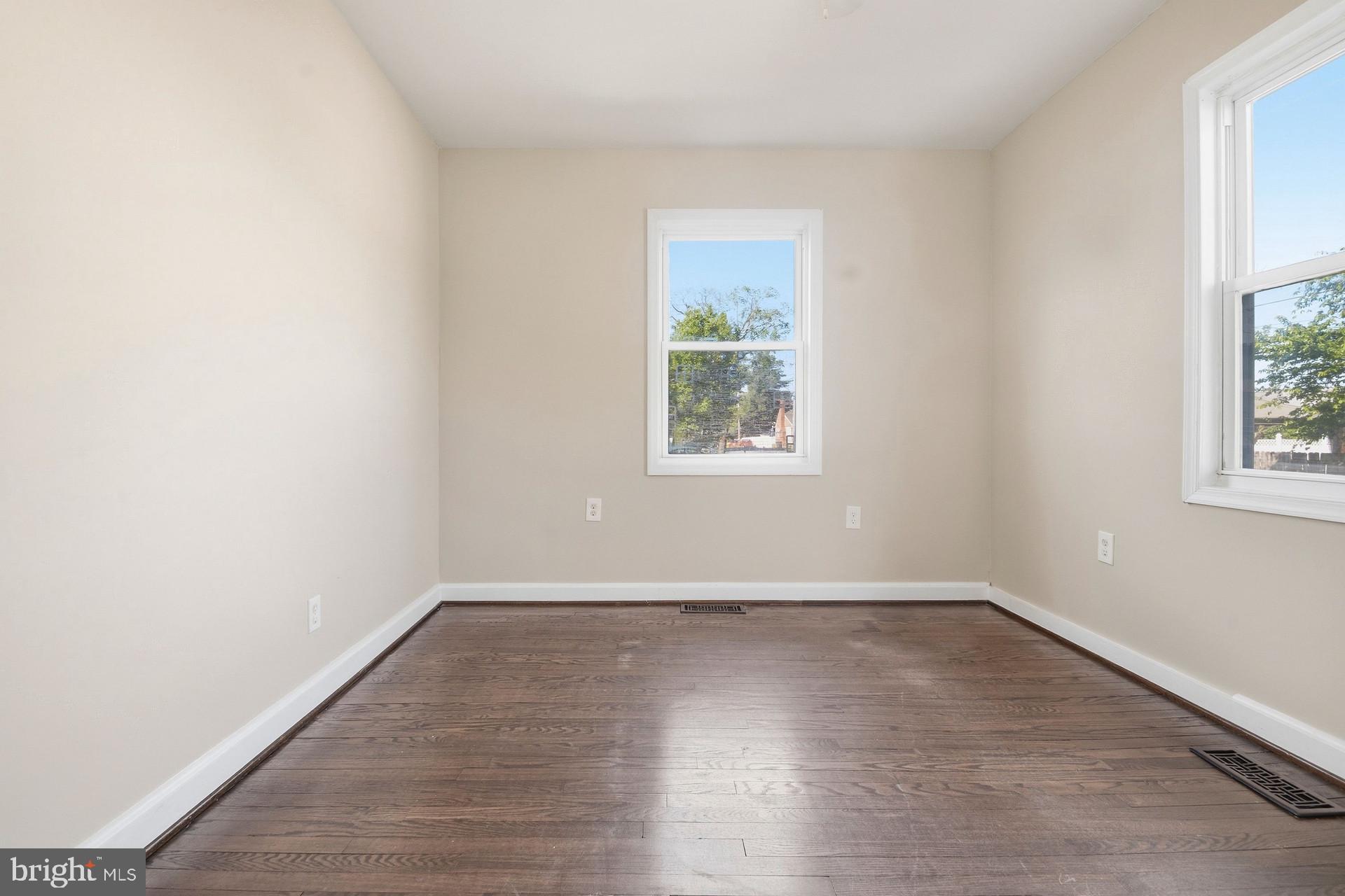 RIVIERA BEACH - Residential