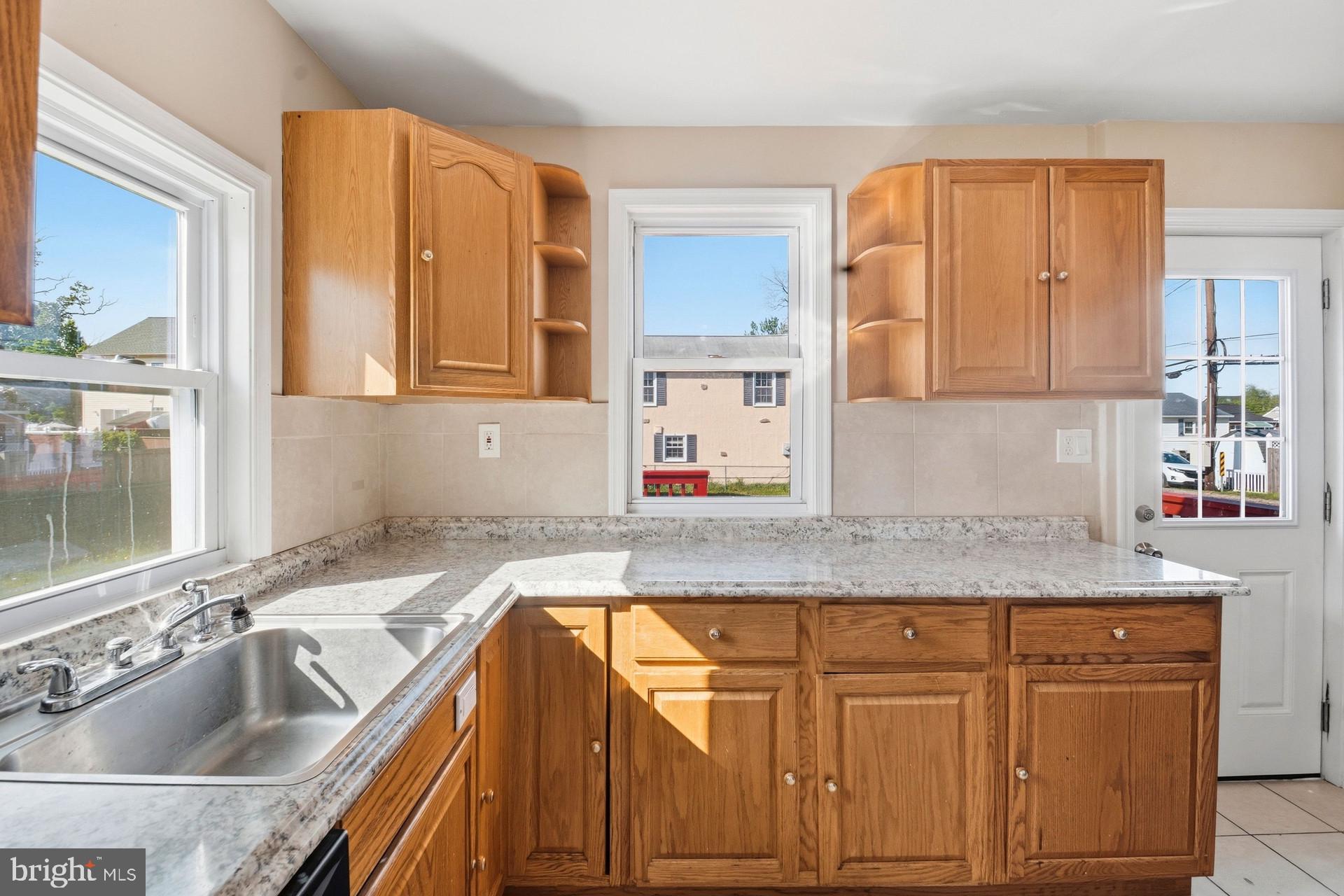 RIVIERA BEACH - Residential