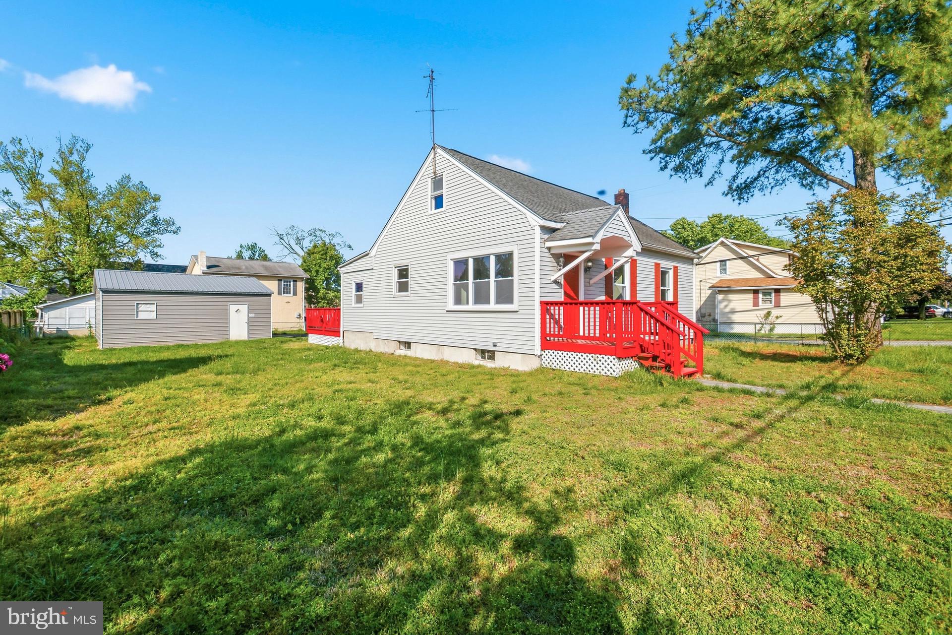 RIVIERA BEACH - Residential