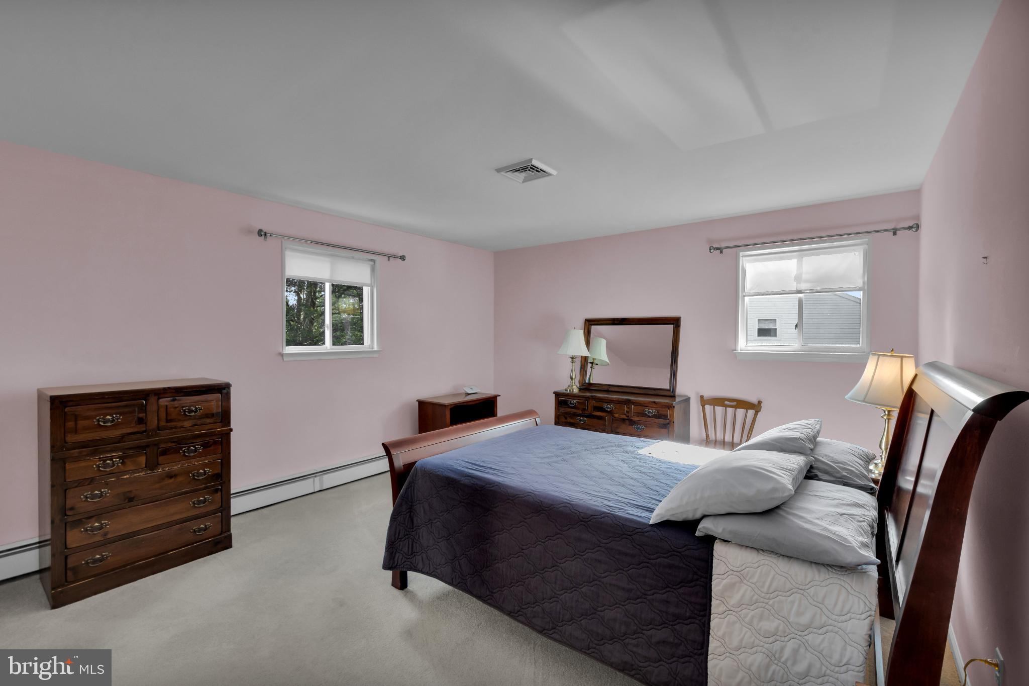 TOWER HILL - Residential