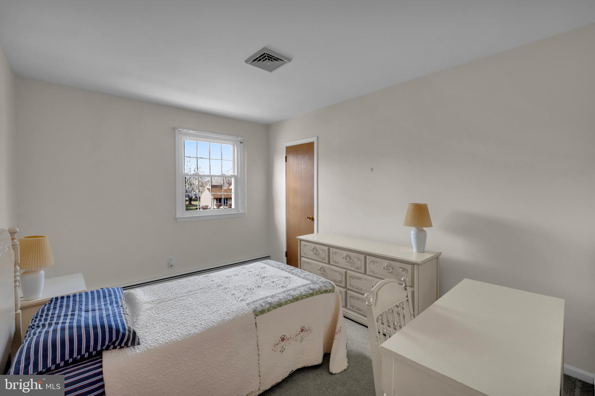 TOWER HILL - Residential