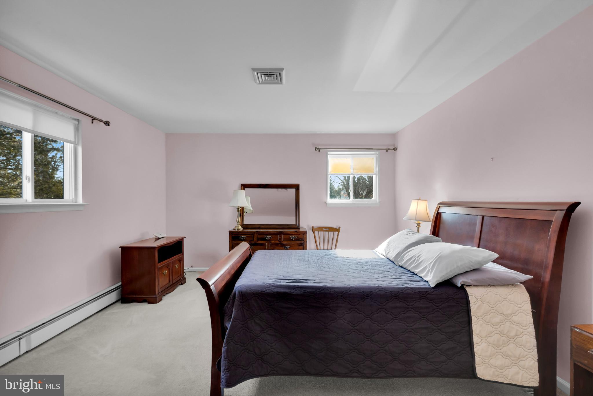 TOWER HILL - Residential