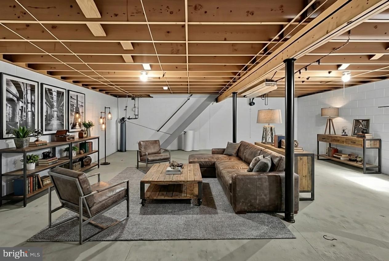 TOWER HILL - Residential