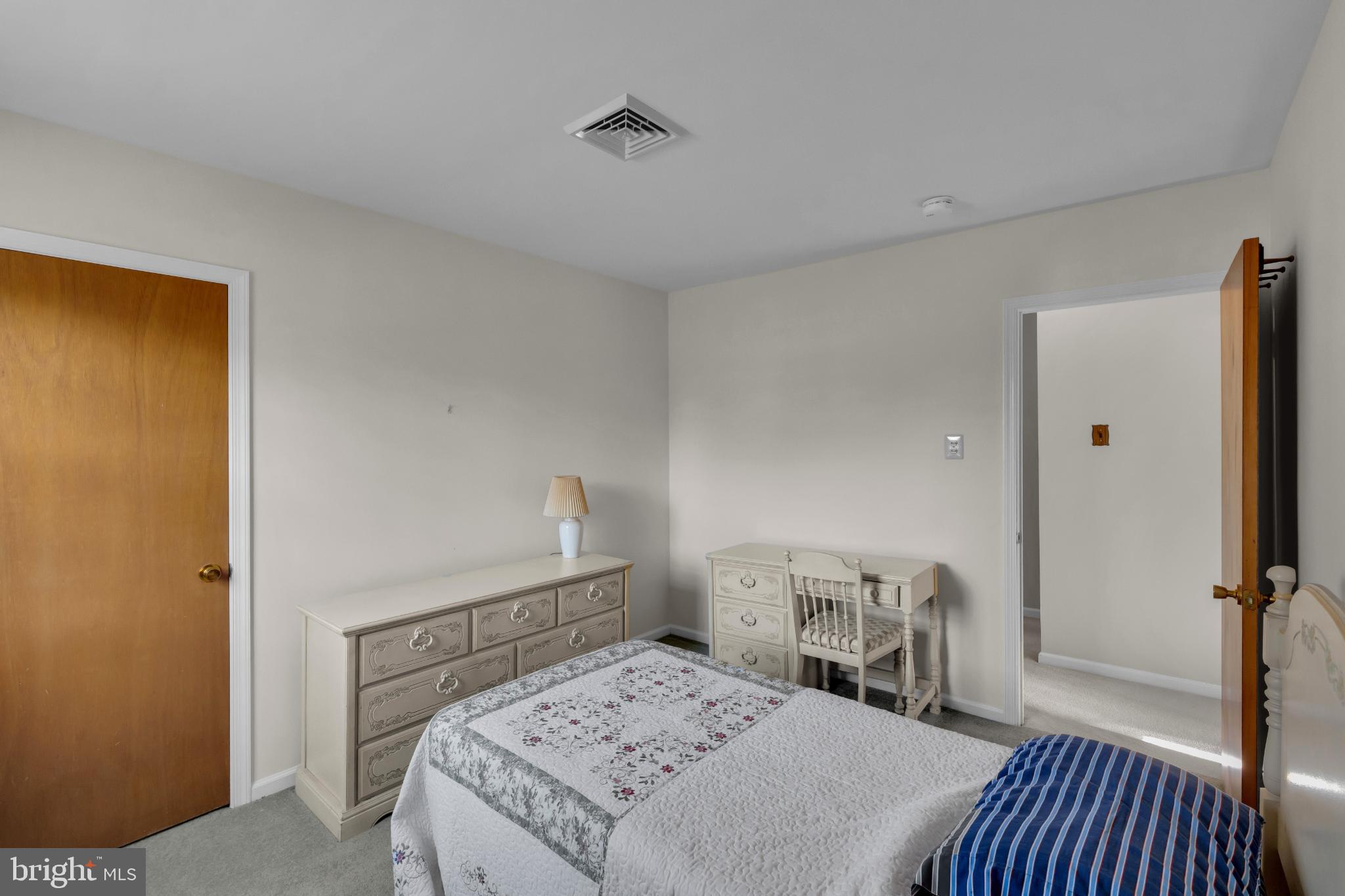 TOWER HILL - Residential