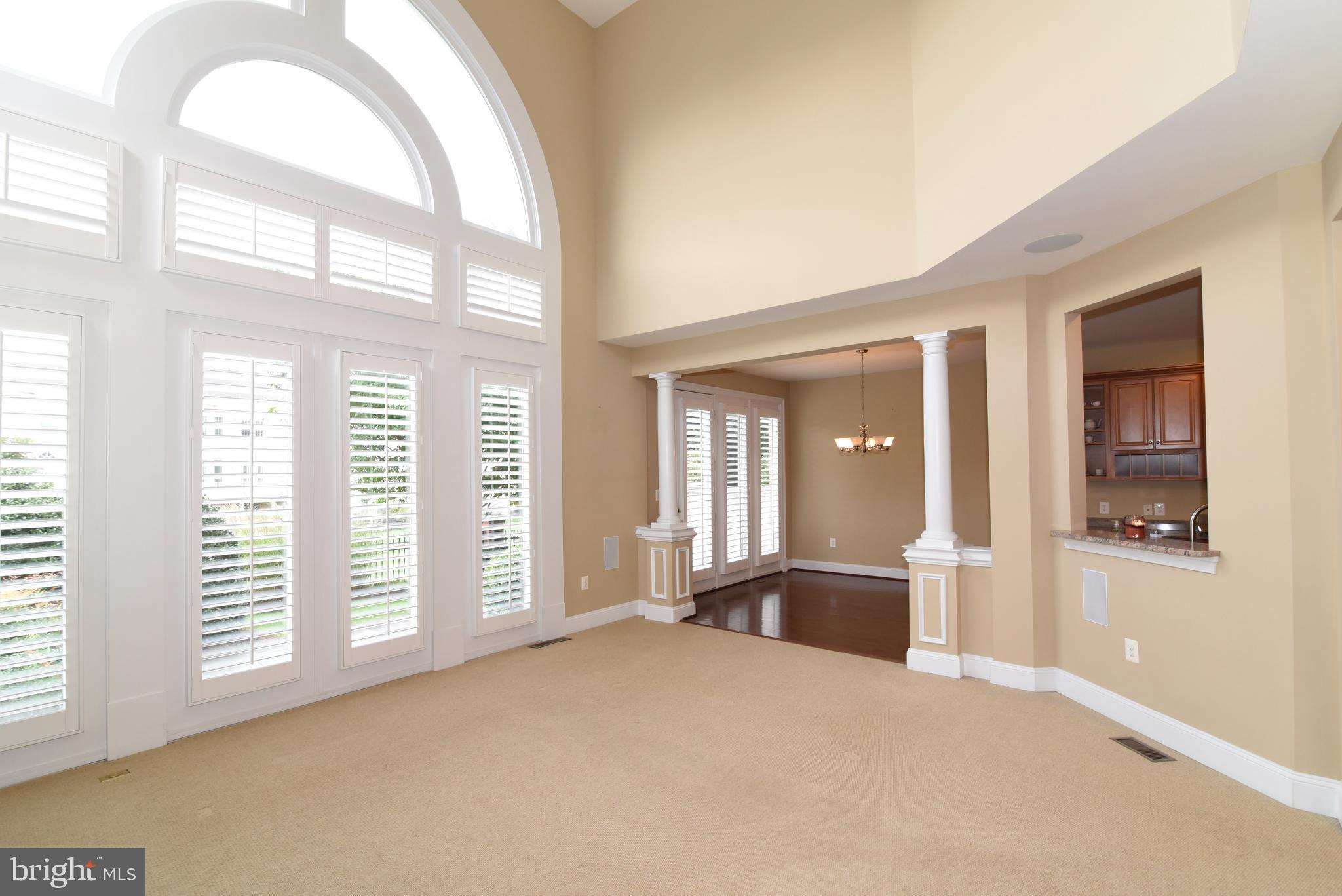 RIVER CREEK - Residential