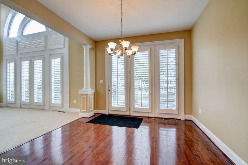 RIVER CREEK - Residential