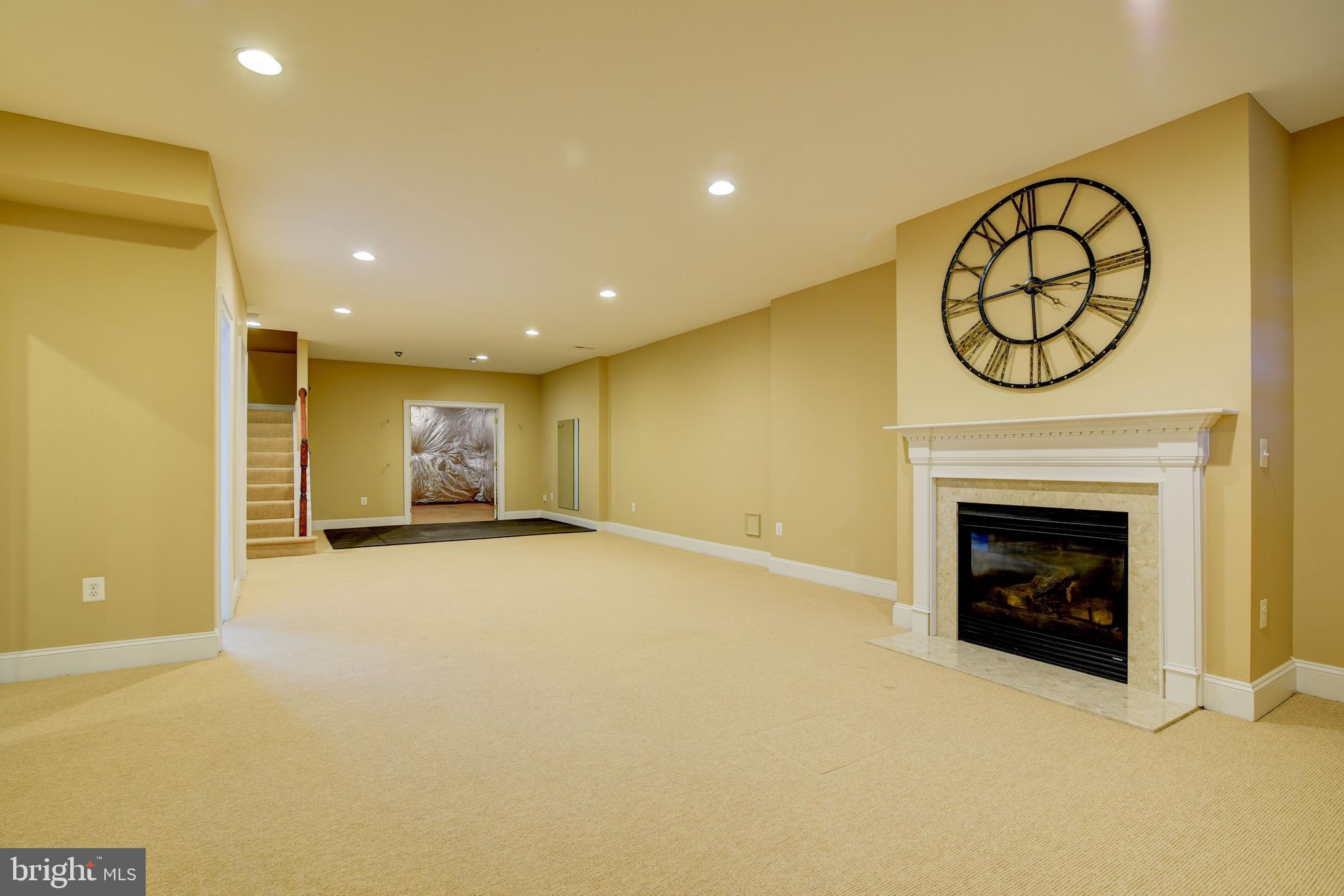 RIVER CREEK - Residential