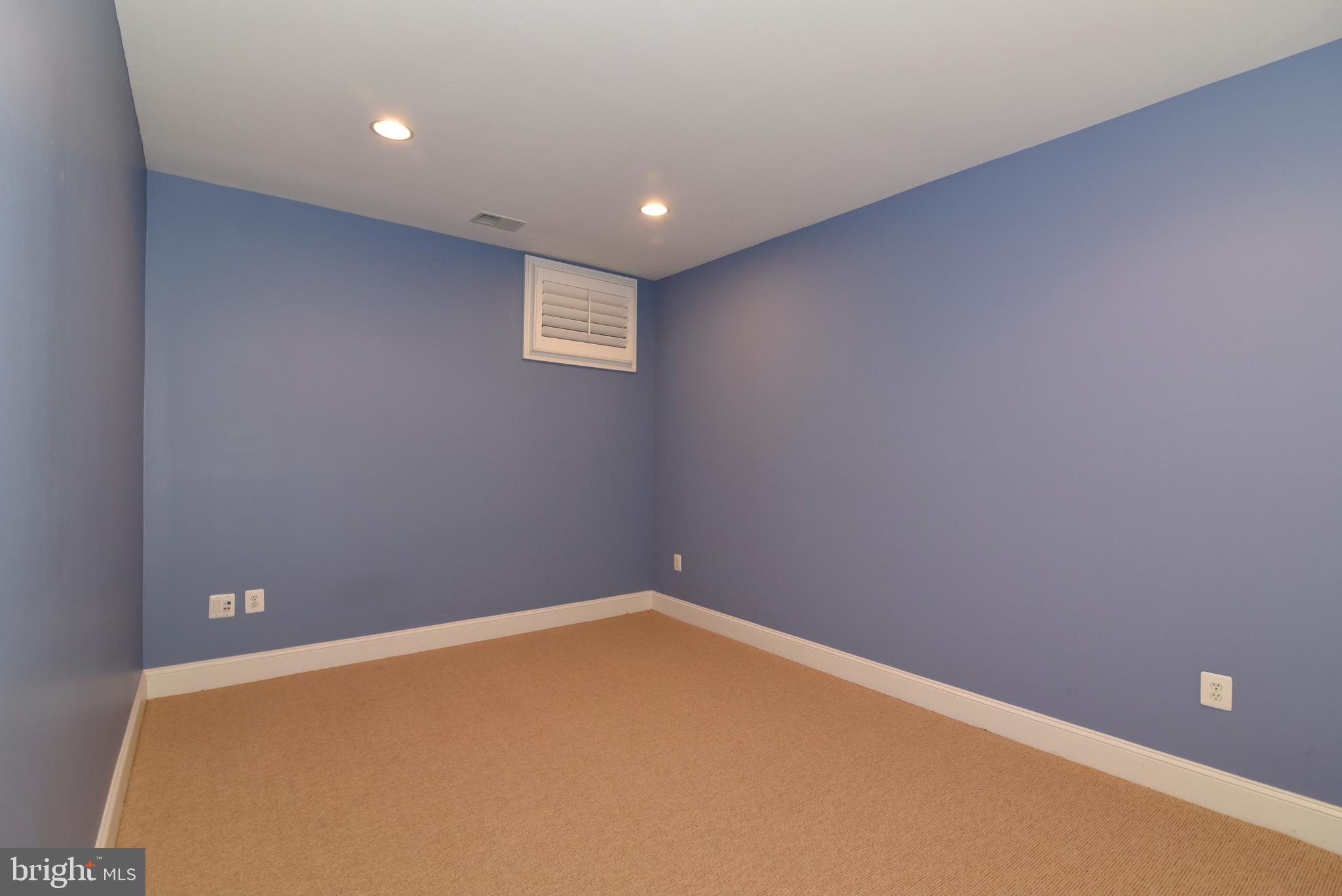 RIVER CREEK - Residential