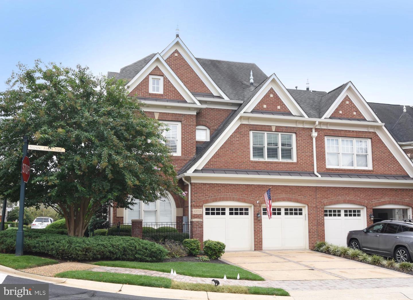 RIVER CREEK - Residential