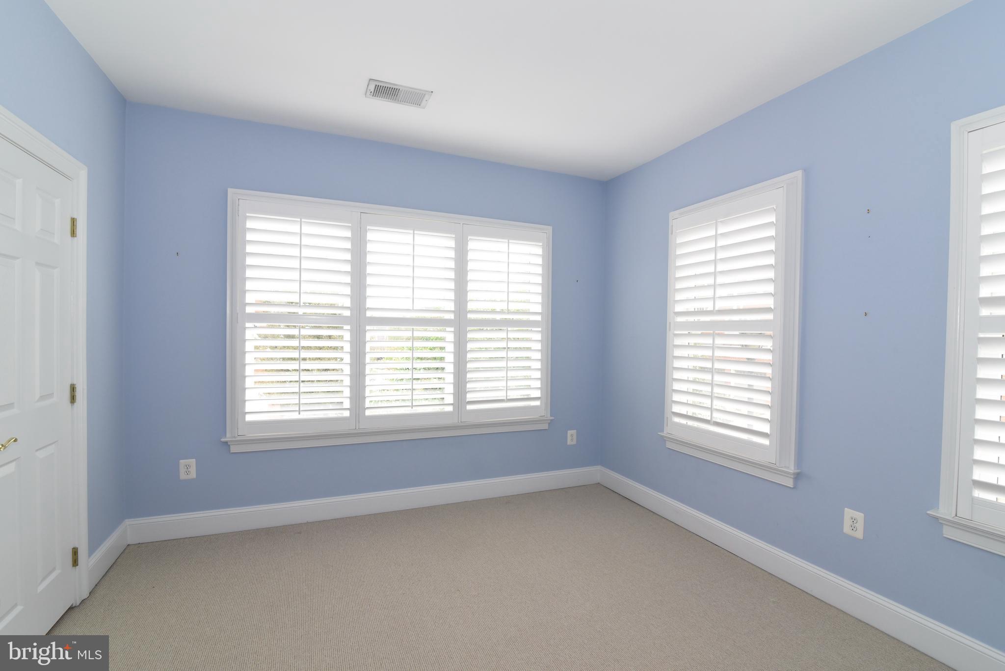 RIVER CREEK - Residential