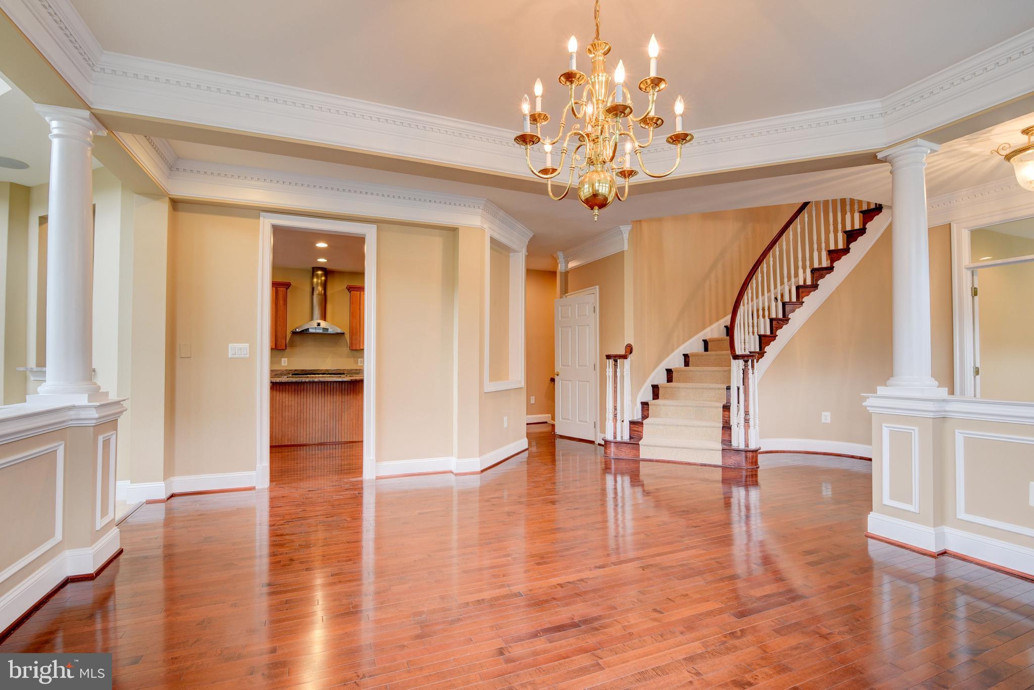 RIVER CREEK - Residential