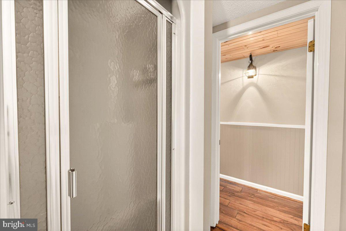 VAN LEAR - Residential