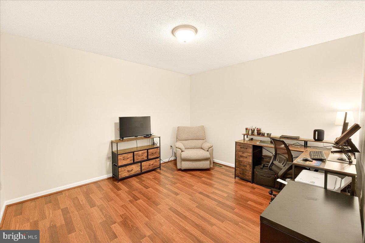 VAN LEAR - Residential