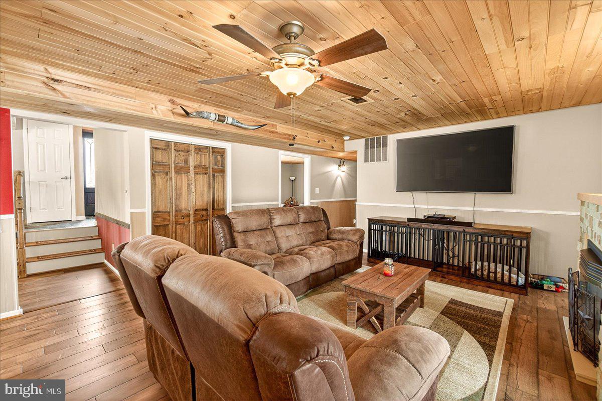 VAN LEAR - Residential