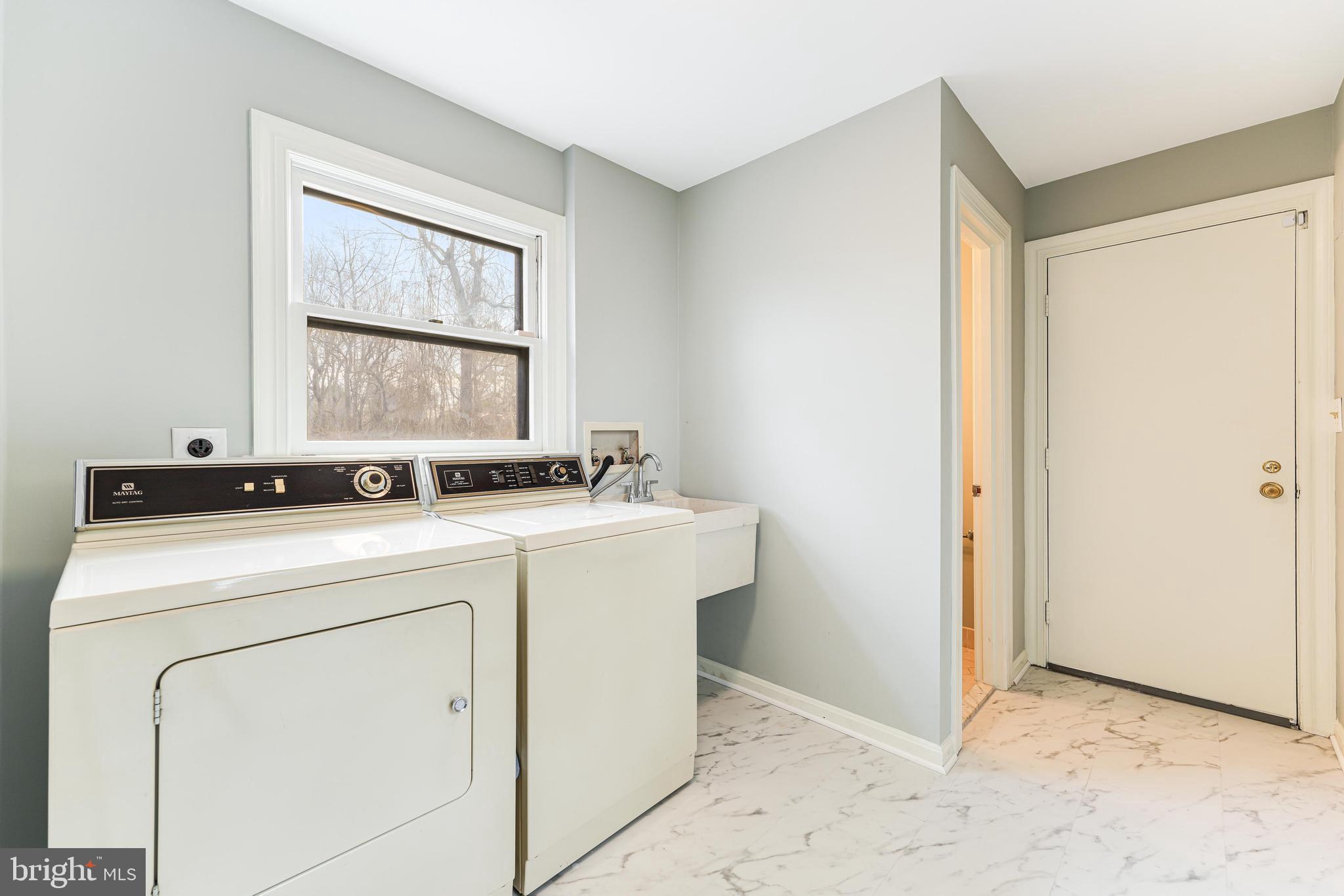 SADDLEBROOK ESTATES - Residential