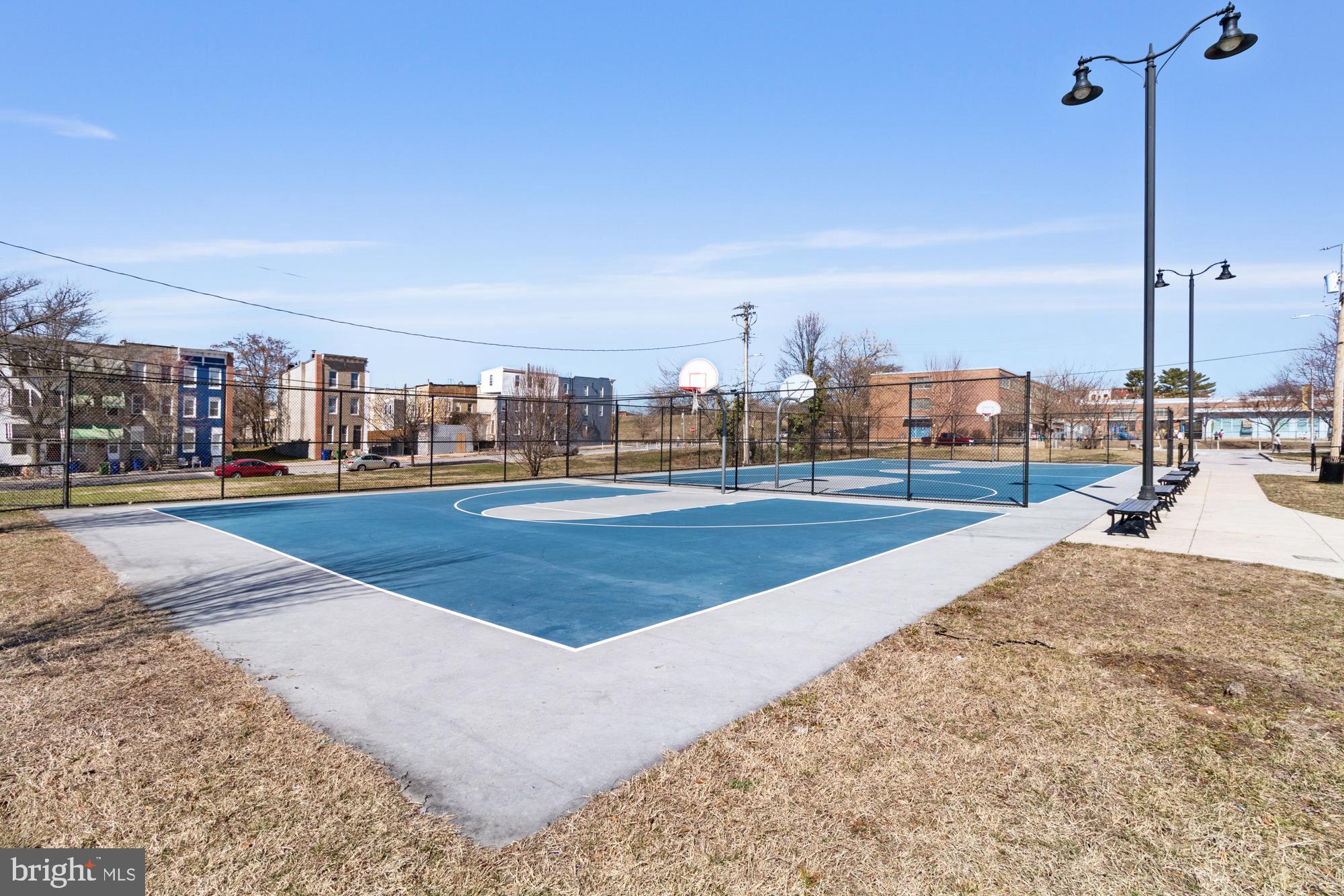 JOHNSTON SQUARE - Residential