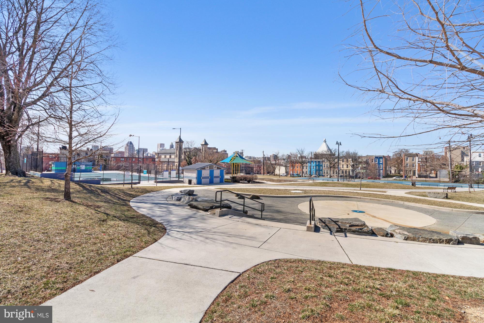 JOHNSTON SQUARE - Residential